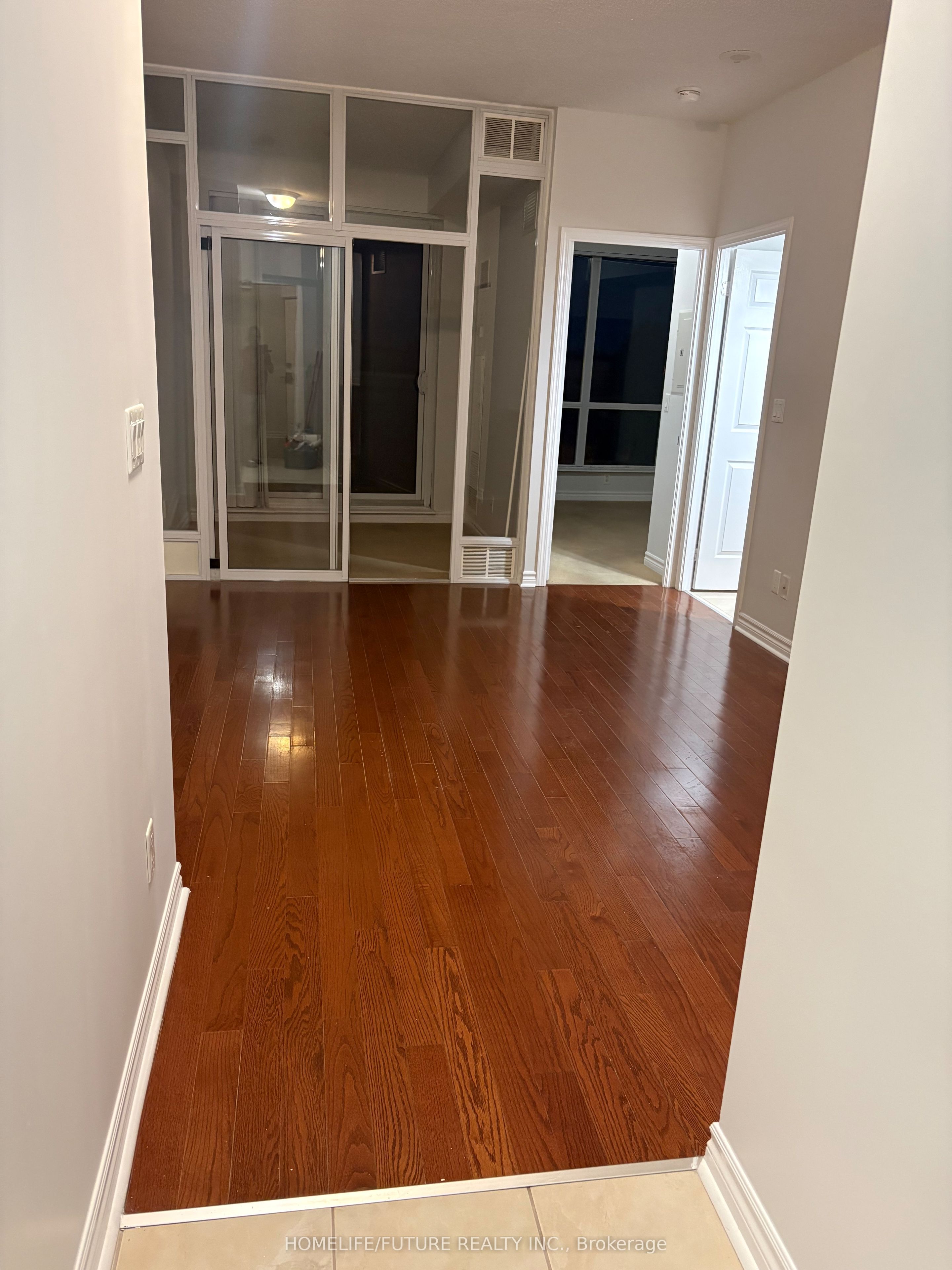 18 Holmes Avenue 415, Toronto, ON M2N 4L9 photo 2