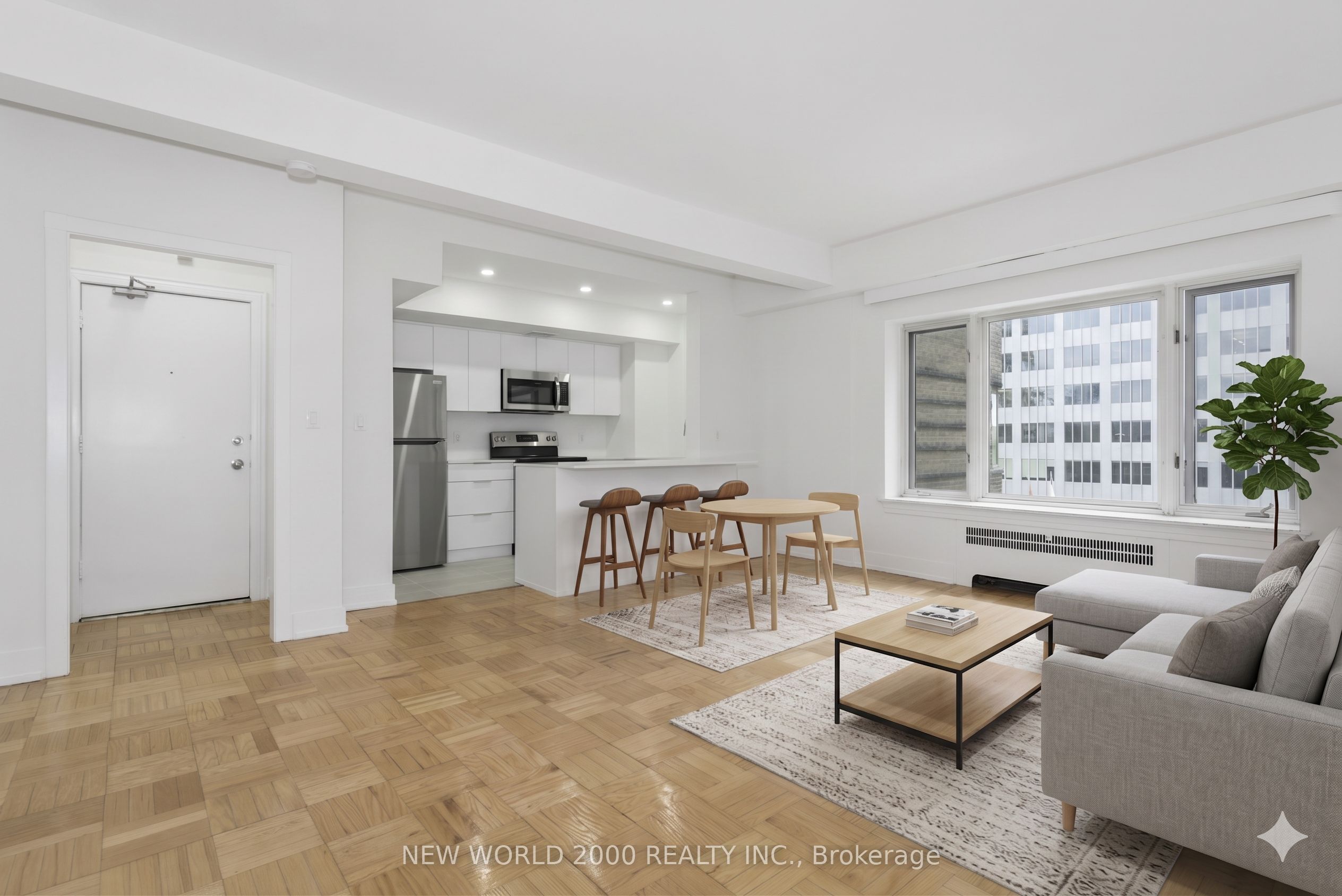 110 St Clair Avenue W 206, Toronto, ON M4V 1N4 photo 4