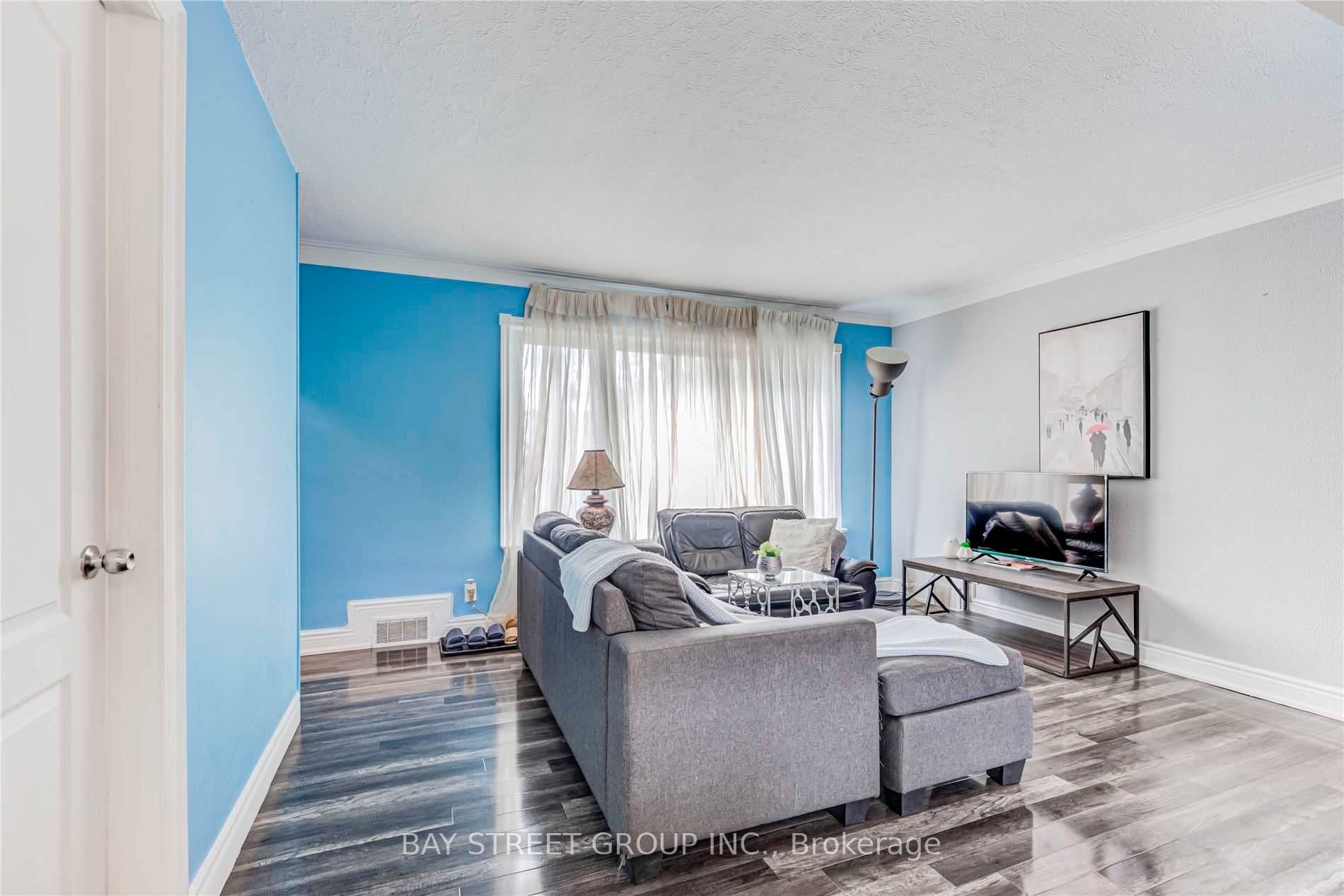 378 Drewry Avenue, Toronto, ON M2R 2K4 photo 5