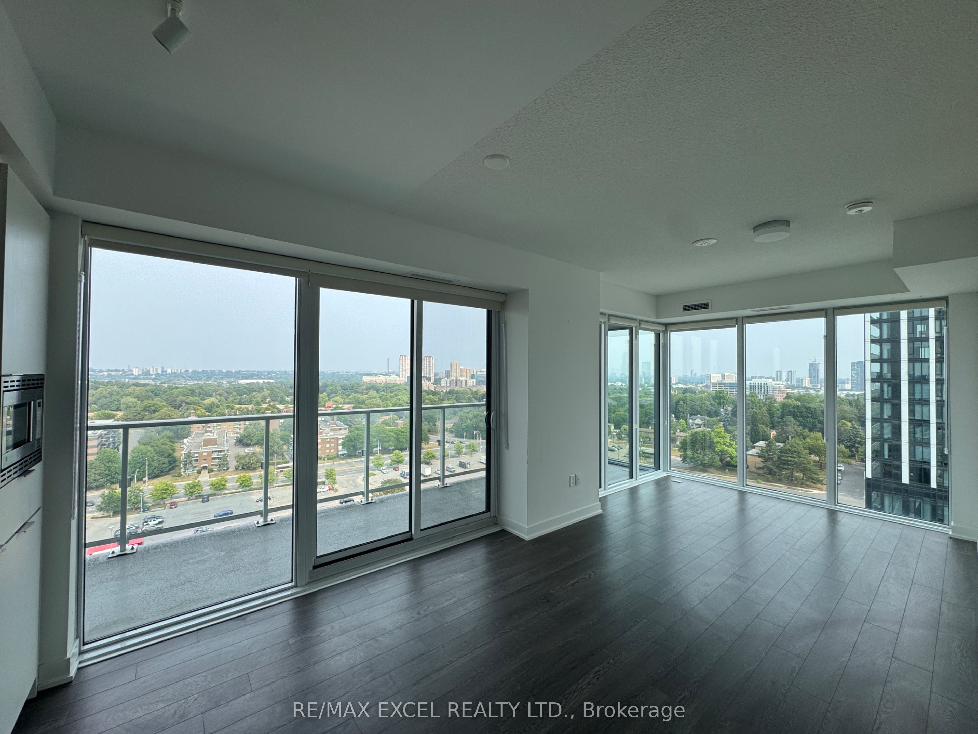 50 O'Neil Road 1202, Toronto, ON M3C 0H1 photo 4