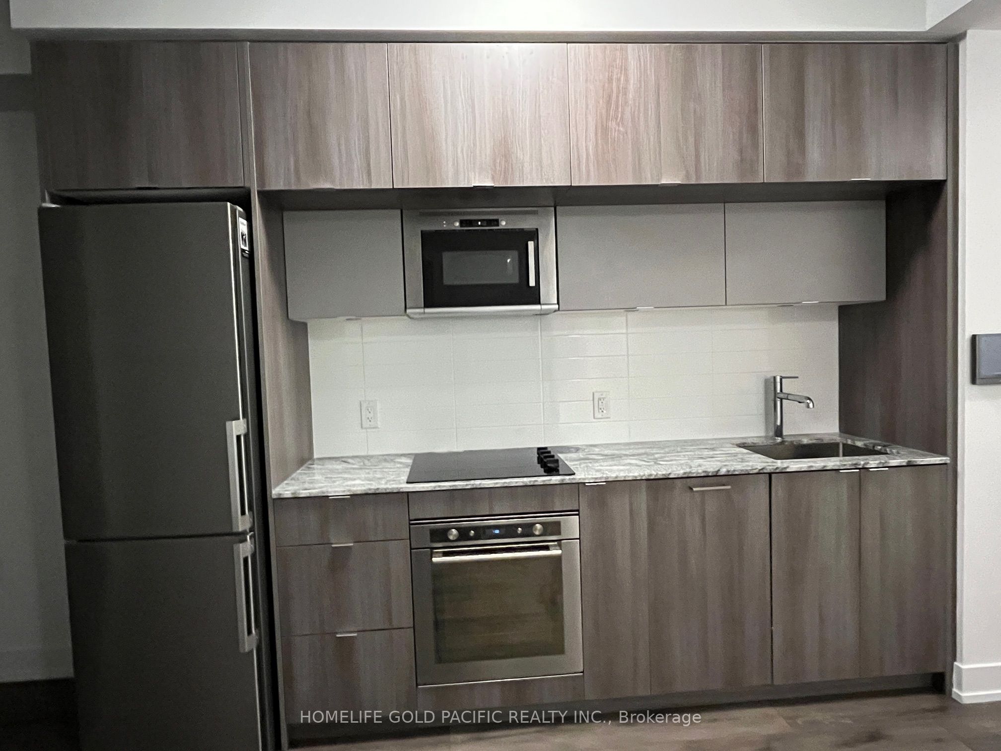 575 Bloor Street E 2506, Toronto, ON M4W 0B2 photo 3