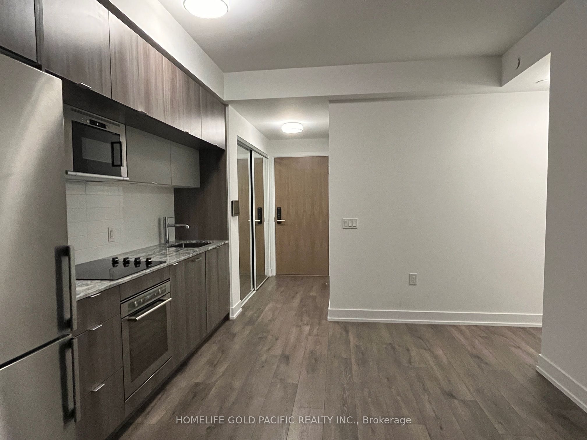 575 Bloor Street E 2506, Toronto, ON M4W 0B2 photo 5