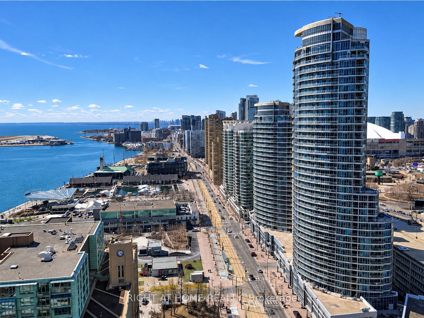 77 Harbour Square 3110, Toronto, ON M5J 2S2 photo 2