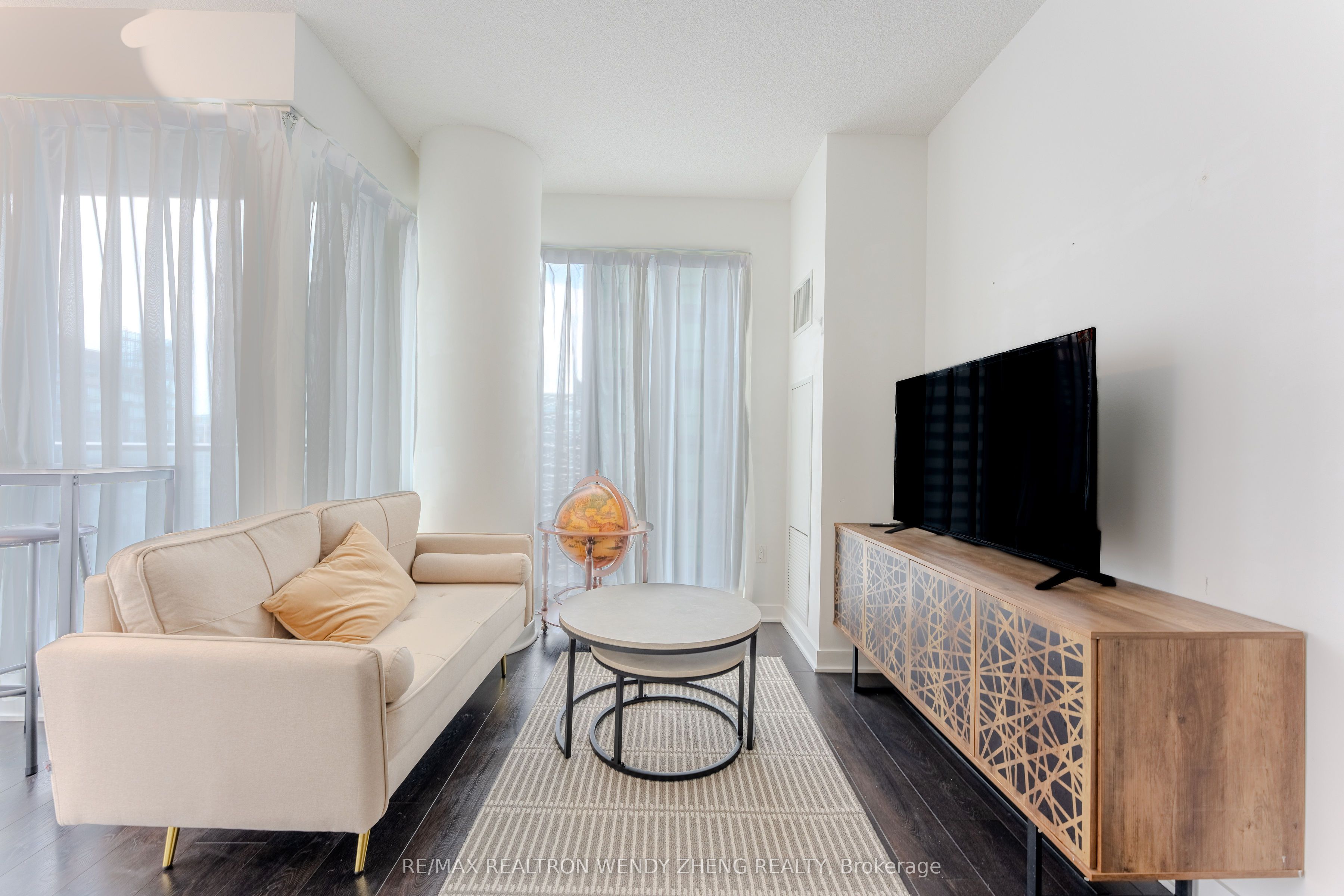 125 Blue Jays Way Street 4608, Toronto, ON M5V 1J6 photo 5