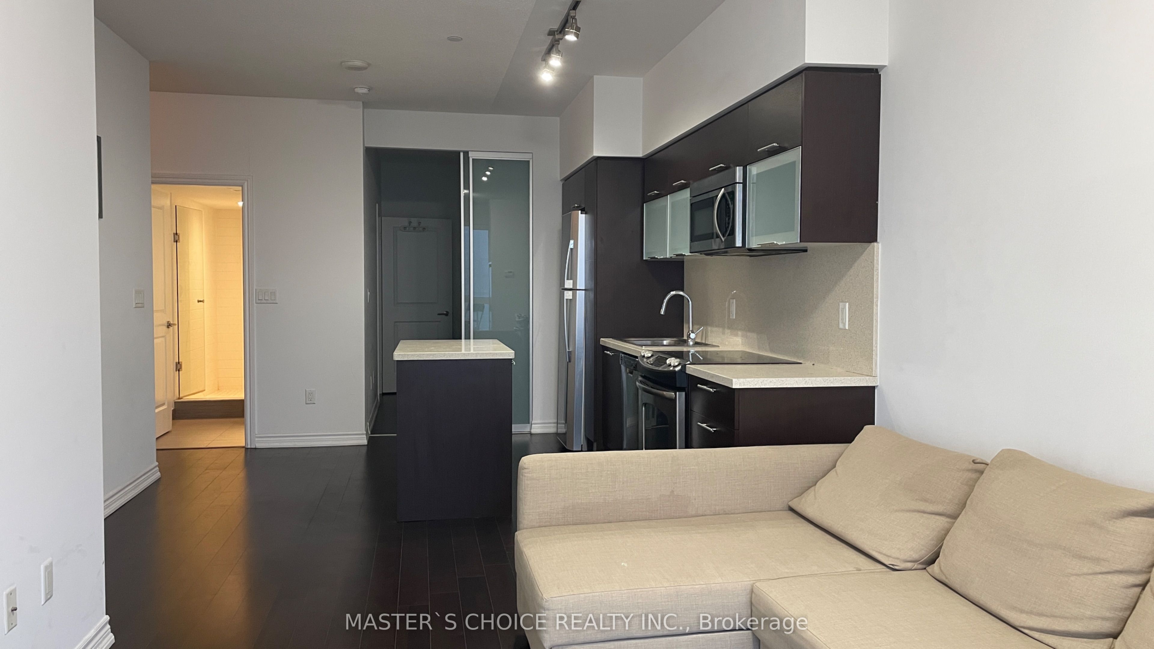 386 Yonge Street 3509, Toronto, ON M5B 0A5 photo 5