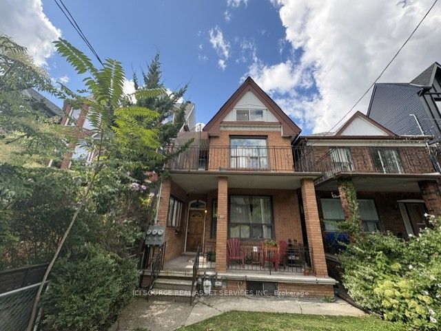 146 Brunswick Avenue 2, Toronto, ON M5S 2M2