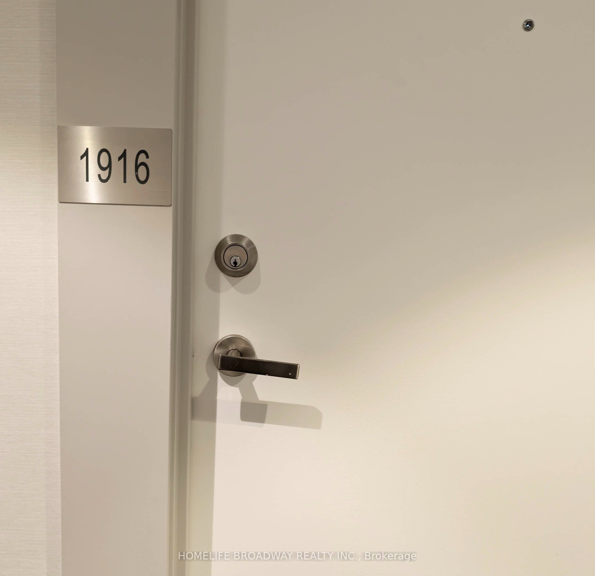195 Redpath Avenue 1916, Toronto, ON M4P 0E4 photo 3