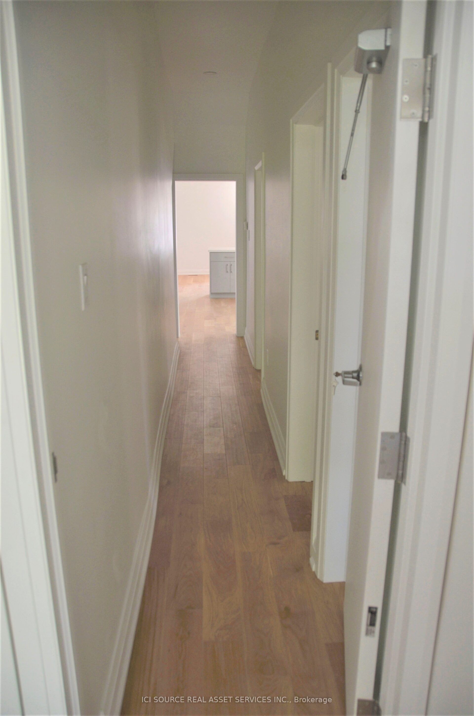 179 Markham Drive 1, Toronto, ON M6J 2G7 photo 5