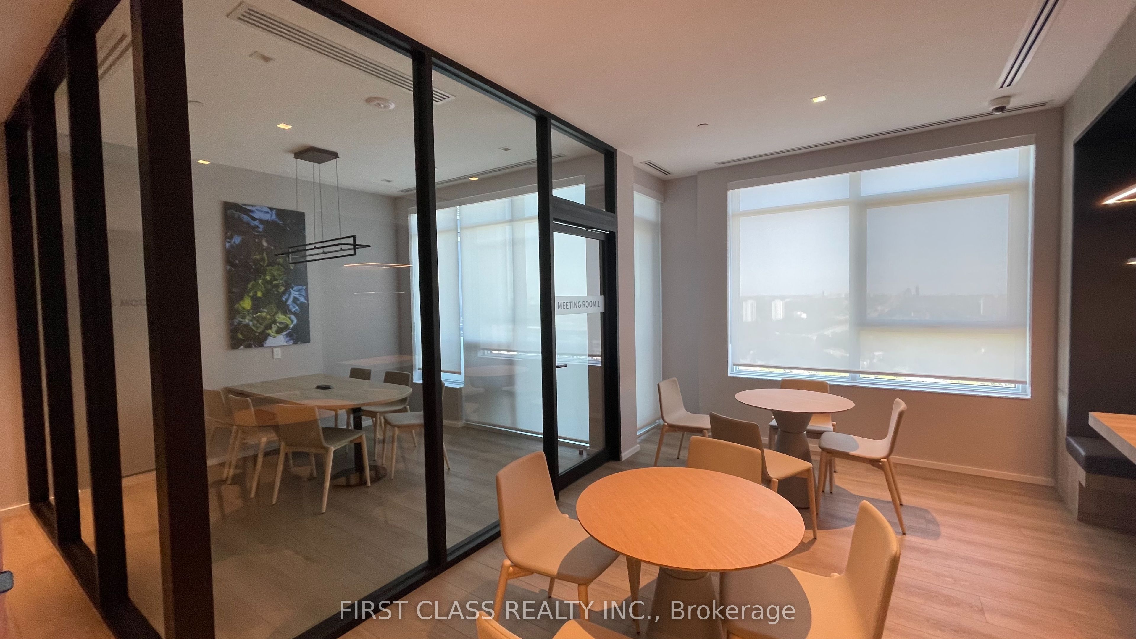 609 Sherbourne Street 3807, Toronto, ON M4X 0A4 photo 5