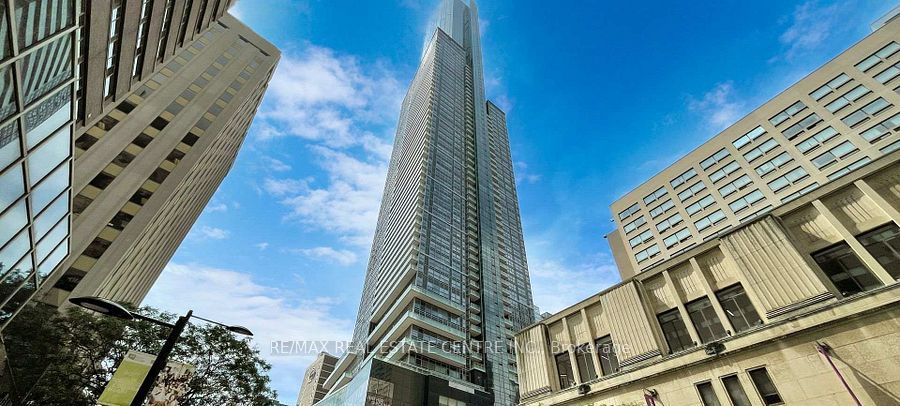 386 Yonge Street 724, Toronto, ON M5B 0A5
