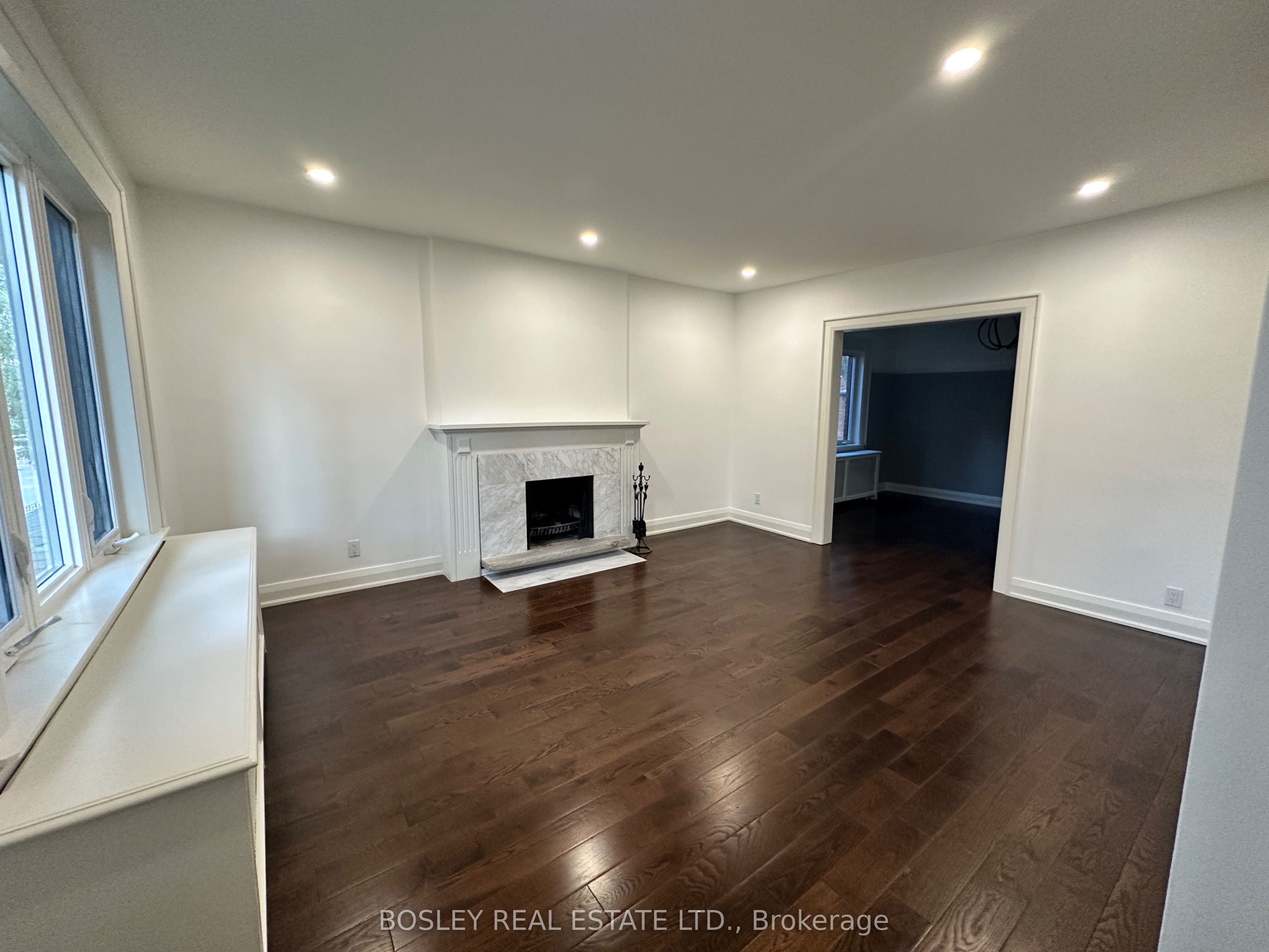 229 Manor Road E 2, Toronto, ON M4S 1R9 photo 3
