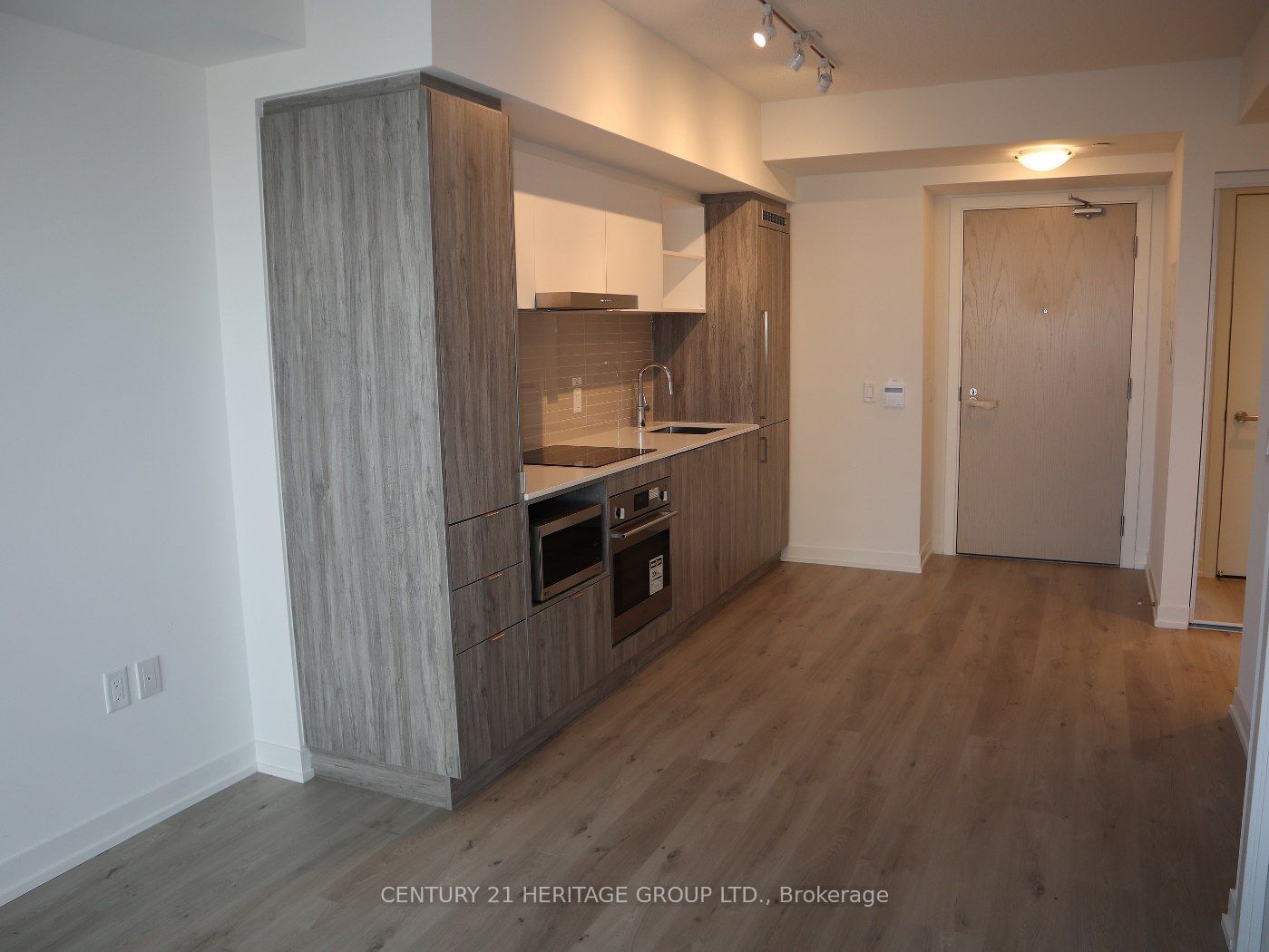 138 Downes Street 2705, Toronto, ON M5E 0E4 photo 2