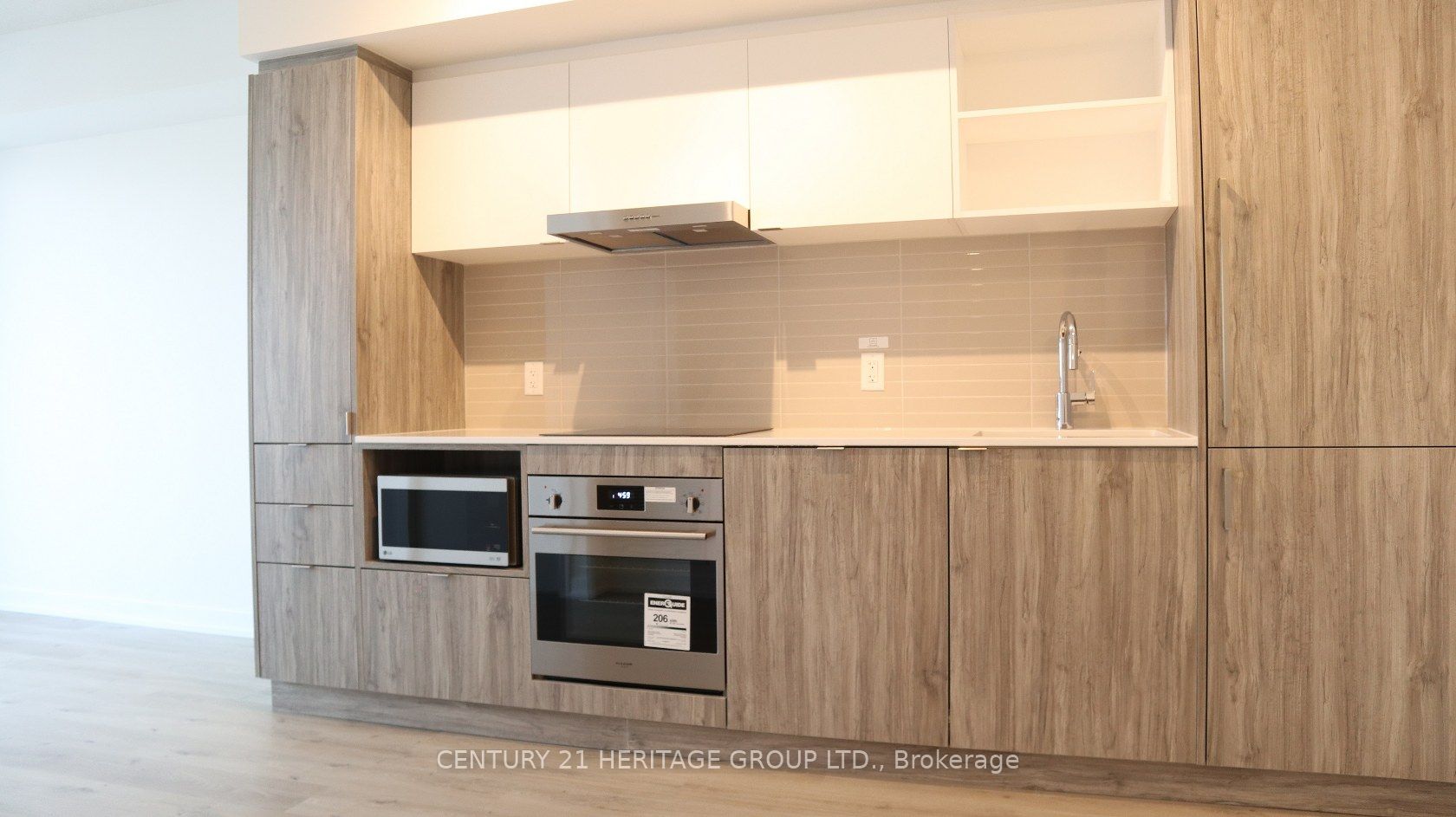 138 Downes Street 2705, Toronto, ON M5E 0E4 photo 3