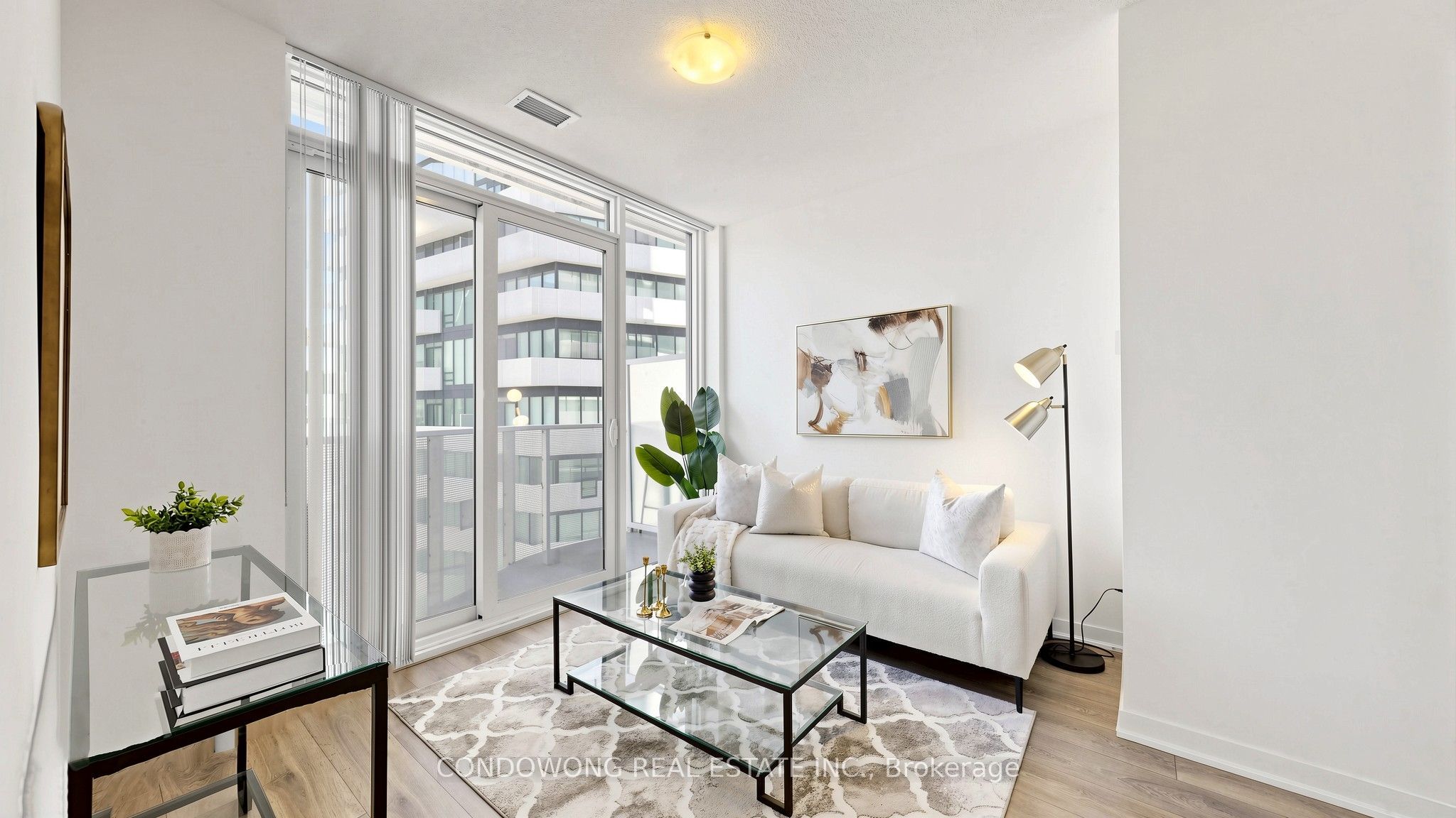 100 Harbour Street 4905, Toronto, ON M5J 0B5 photo 2