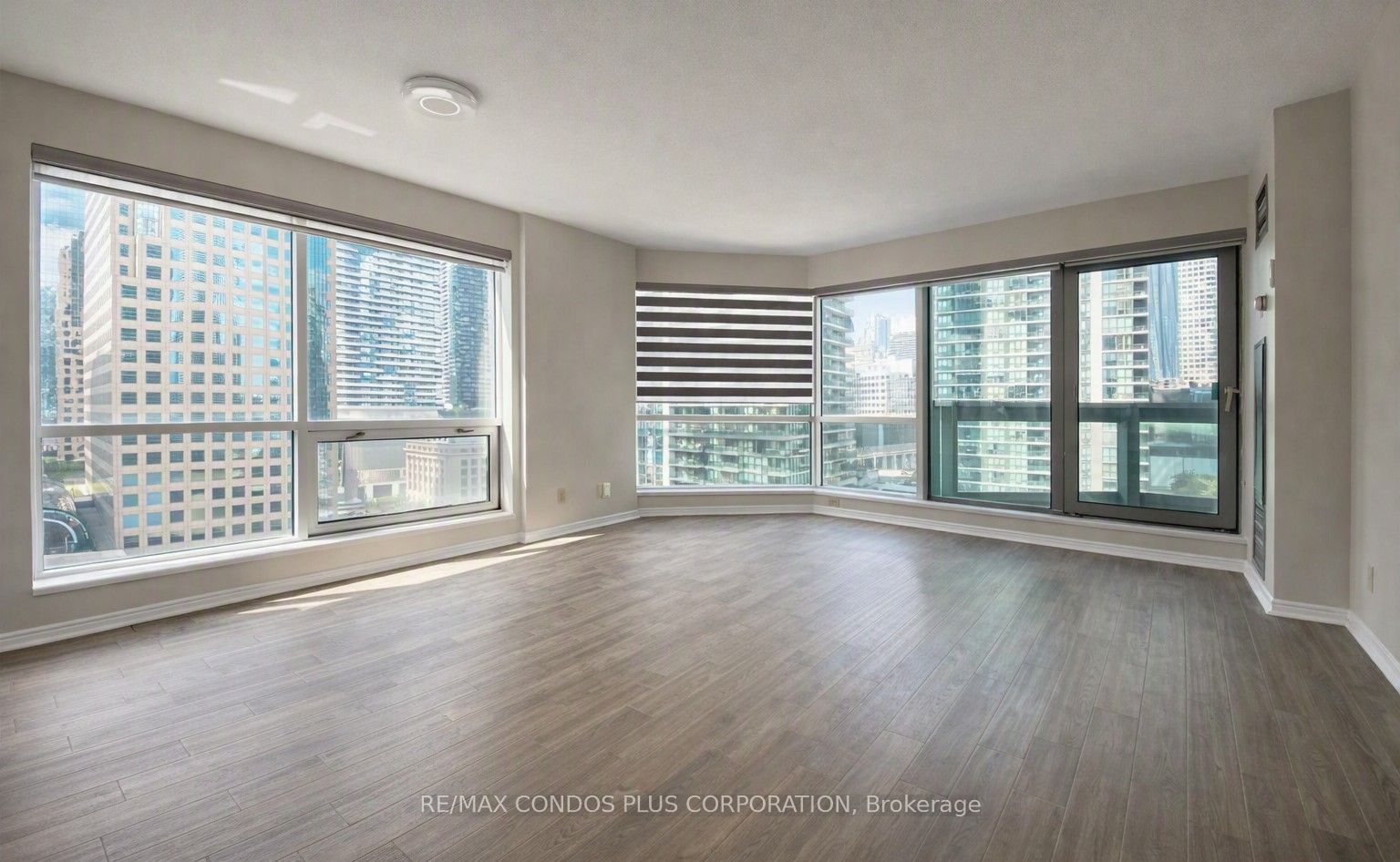 10 Queens Quay W 1211, Toronto, ON M5J 2R9 photo 2