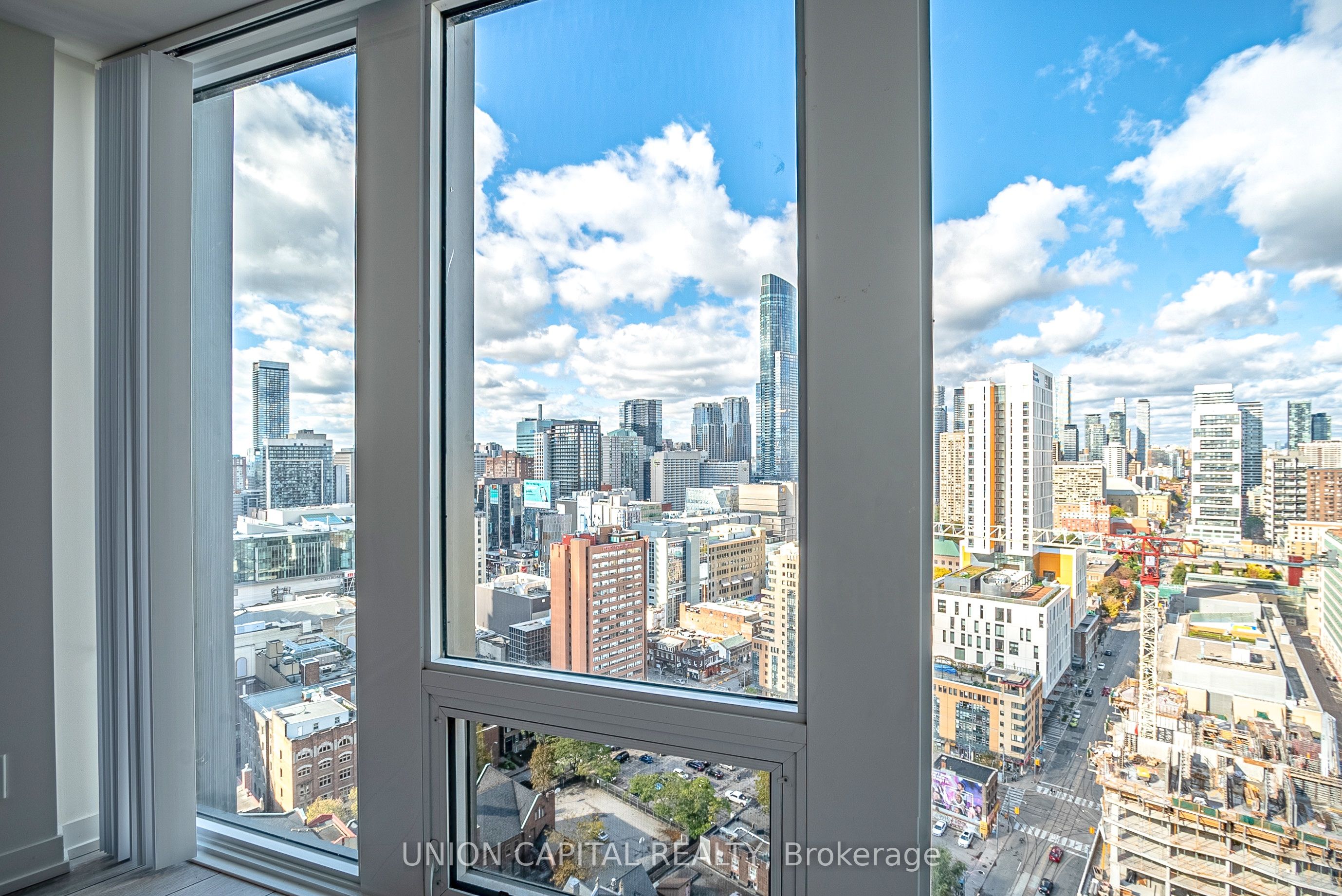 60 Shuter Street PH209, Toronto, ON M5B 0B7 photo 2