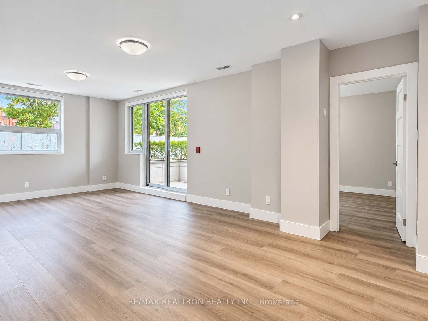 485 Huron Street 102, Toronto, ON M5R 2R5 photo 5