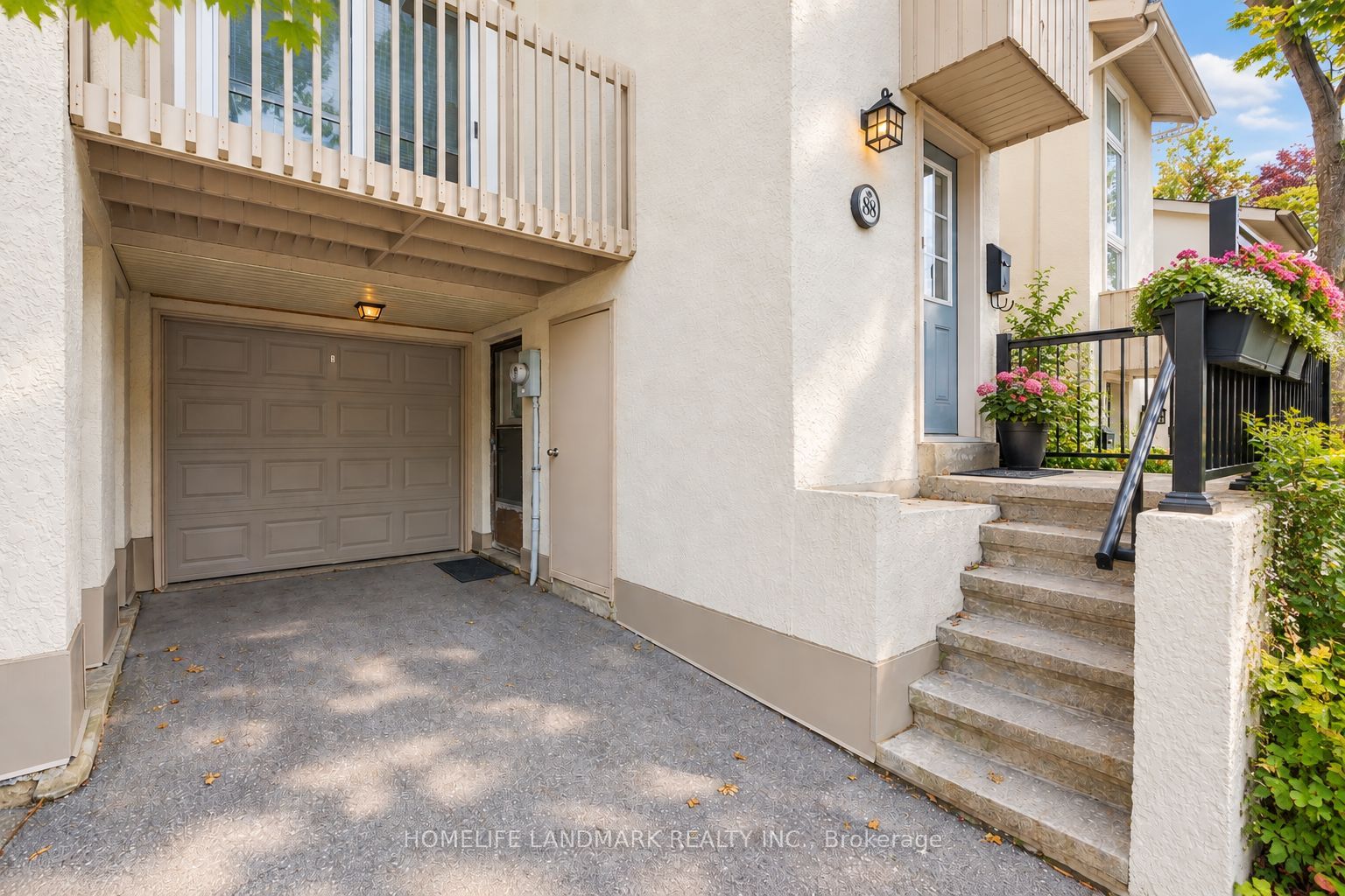 88 Cheryl Shepway, Toronto, ON M2J 4R6 photo 2
