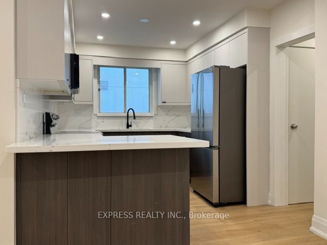 1328 Avenue Road 2, Toronto, ON M5N 2G9 photo 2