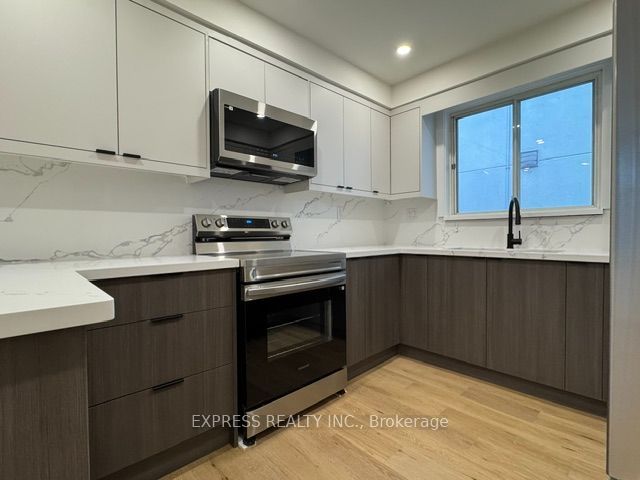 1328 Avenue Road 2, Toronto, ON M5N 2G9 photo 3