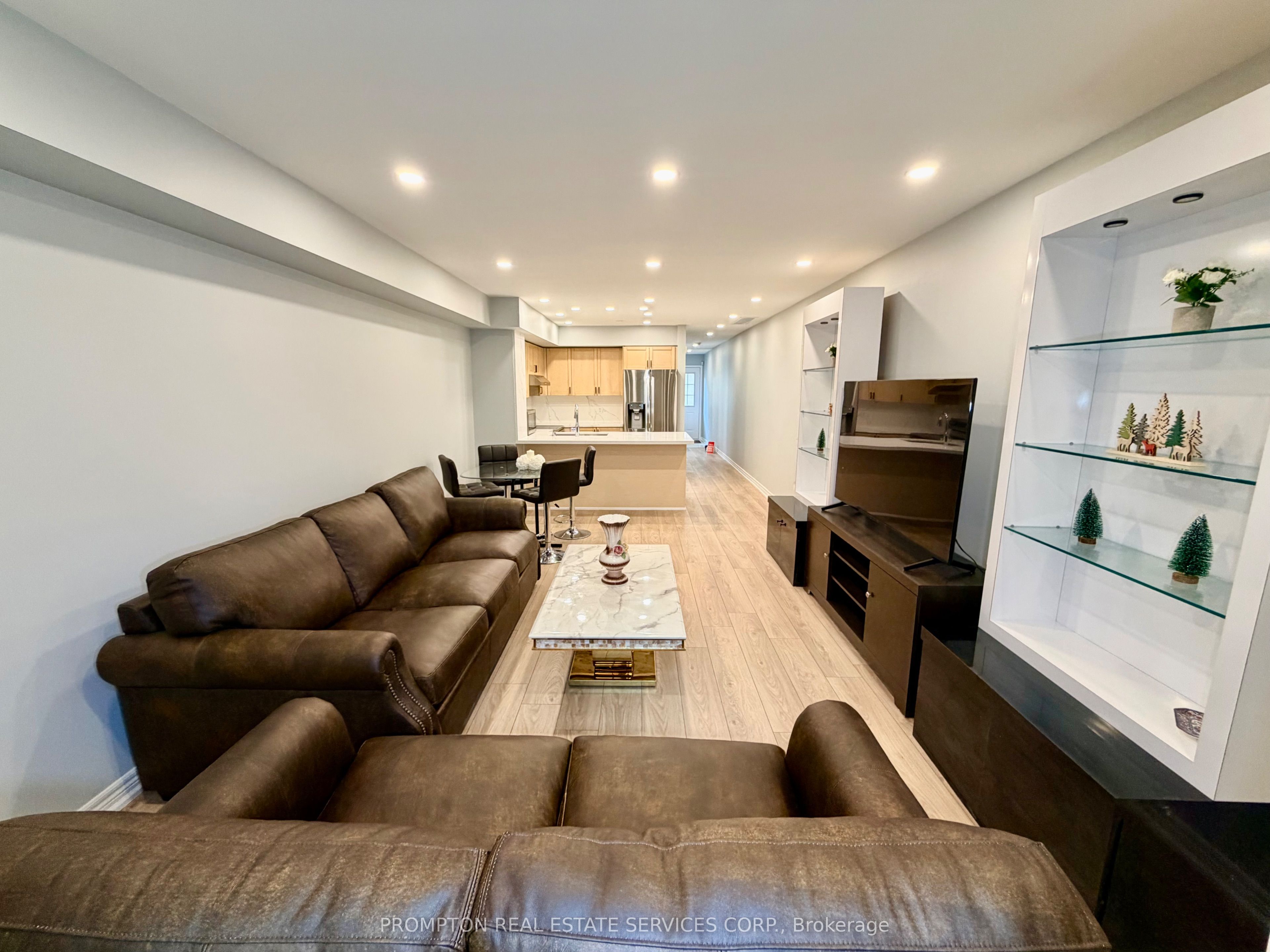 285 ANTIBES Drive 11, Toronto, ON M2R 3X9 photo 5