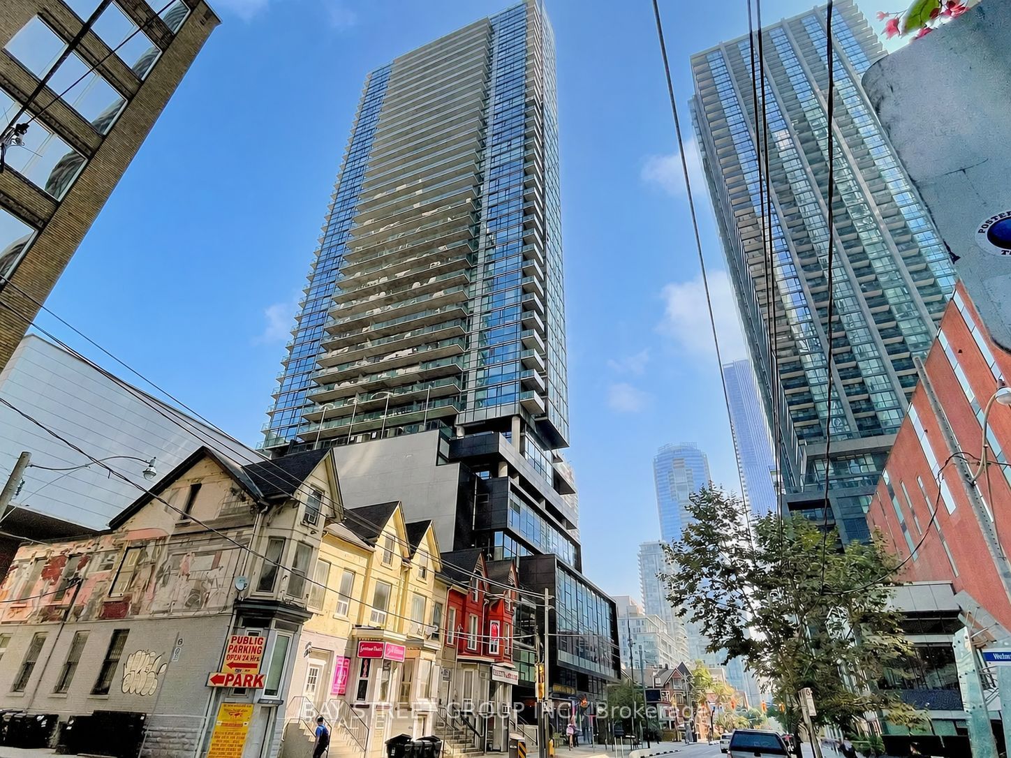 290 Adelaide Street W 1303, Toronto, ON M5V 0P3