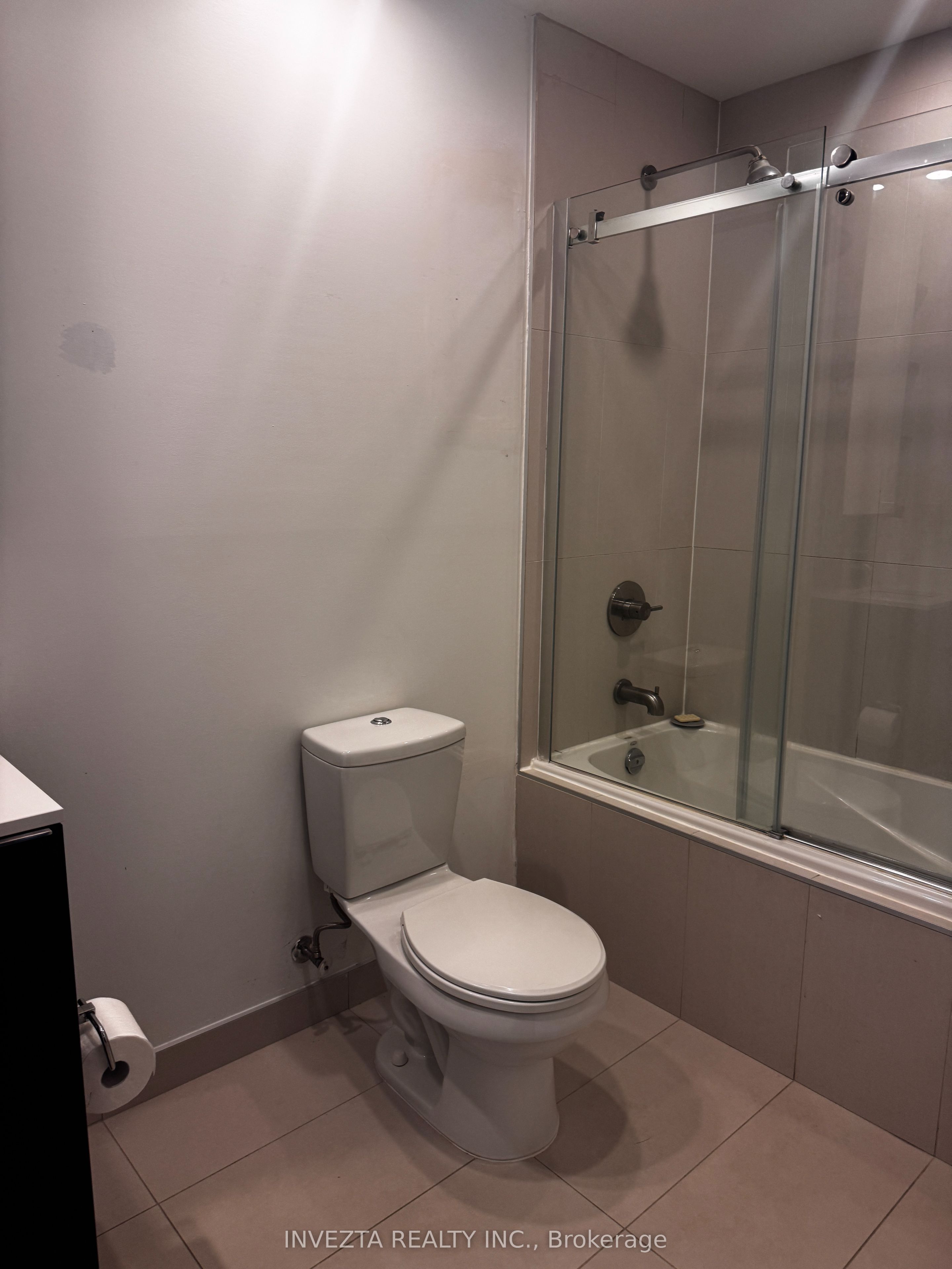 170 Sumach Street 1312, Toronto, ON M5A 0C3 photo 3