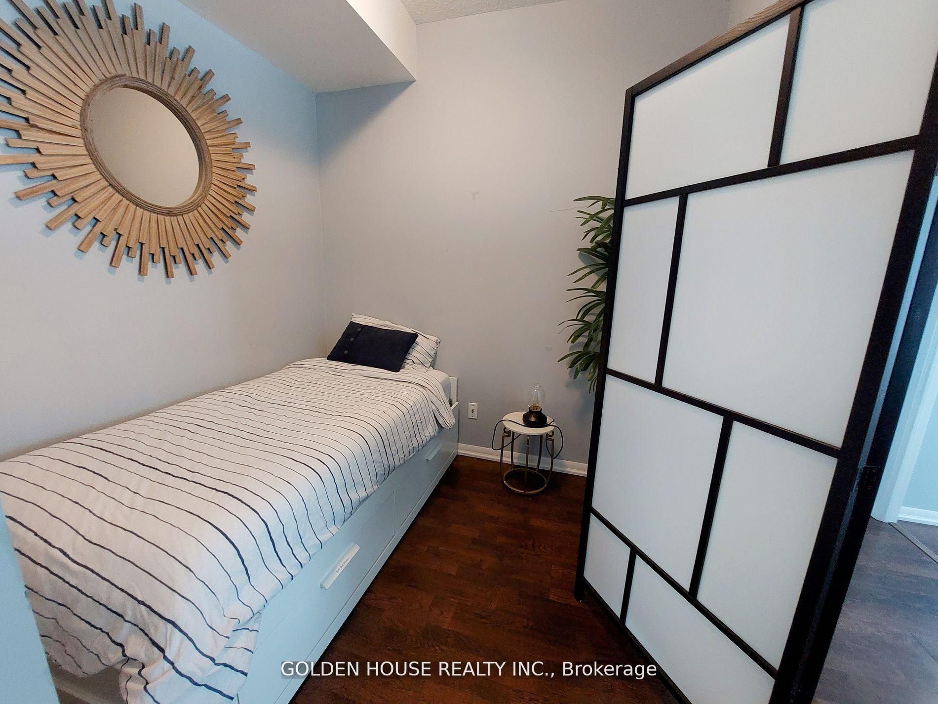 215 Fort York Boulevard 2309, Toronto, ON M5V 4A2 photo 2