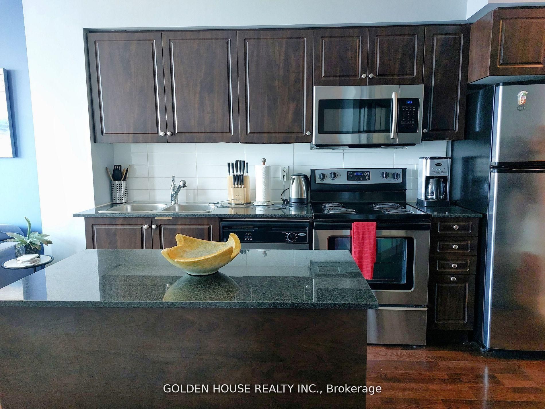 215 Fort York Boulevard 2309, Toronto, ON M5V 4A2 photo 3