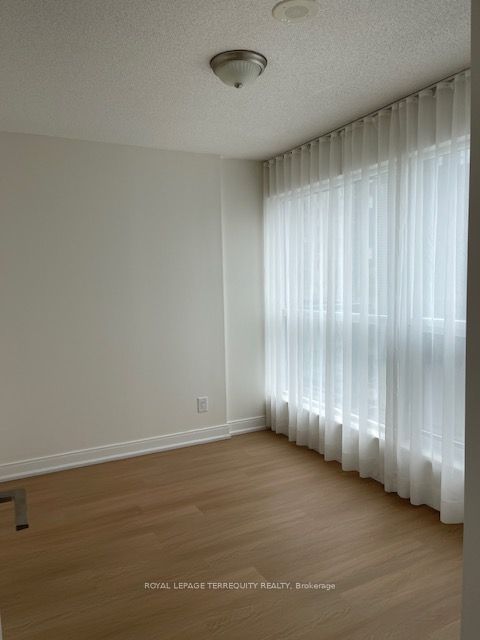 1 Scott Street 706, Toronto, ON M5E 1A1 photo 4
