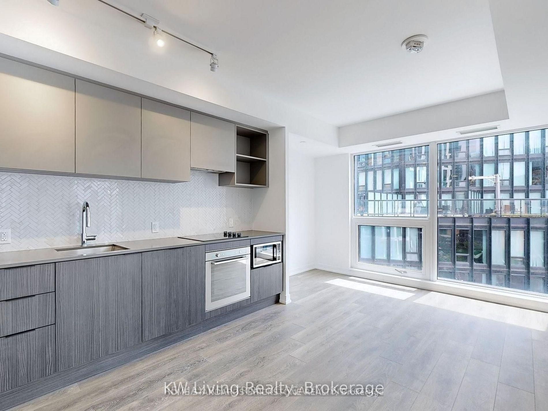 82 Dalhousie Street 1106, Toronto, ON M5B 0C5 photo 4