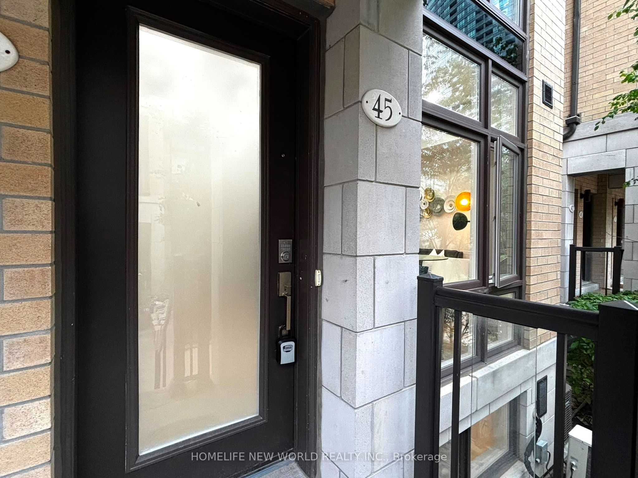 19 Eldora Avenue 45, Toronto, ON M2M 1R3 photo 2