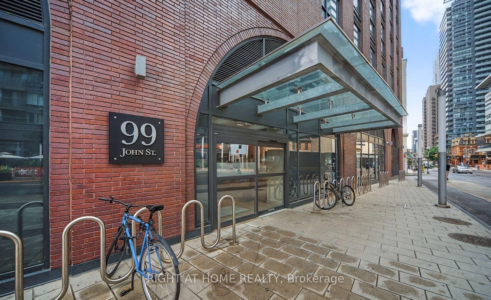 99 W John Street 208, Toronto, ON M5V 0S6 photo 2