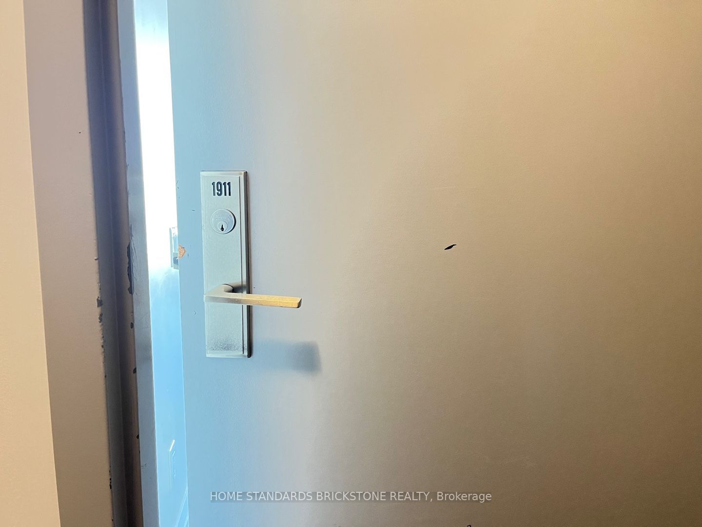83 Redpath Avenue 1911, Toronto, ON M4S 0A2 photo 2