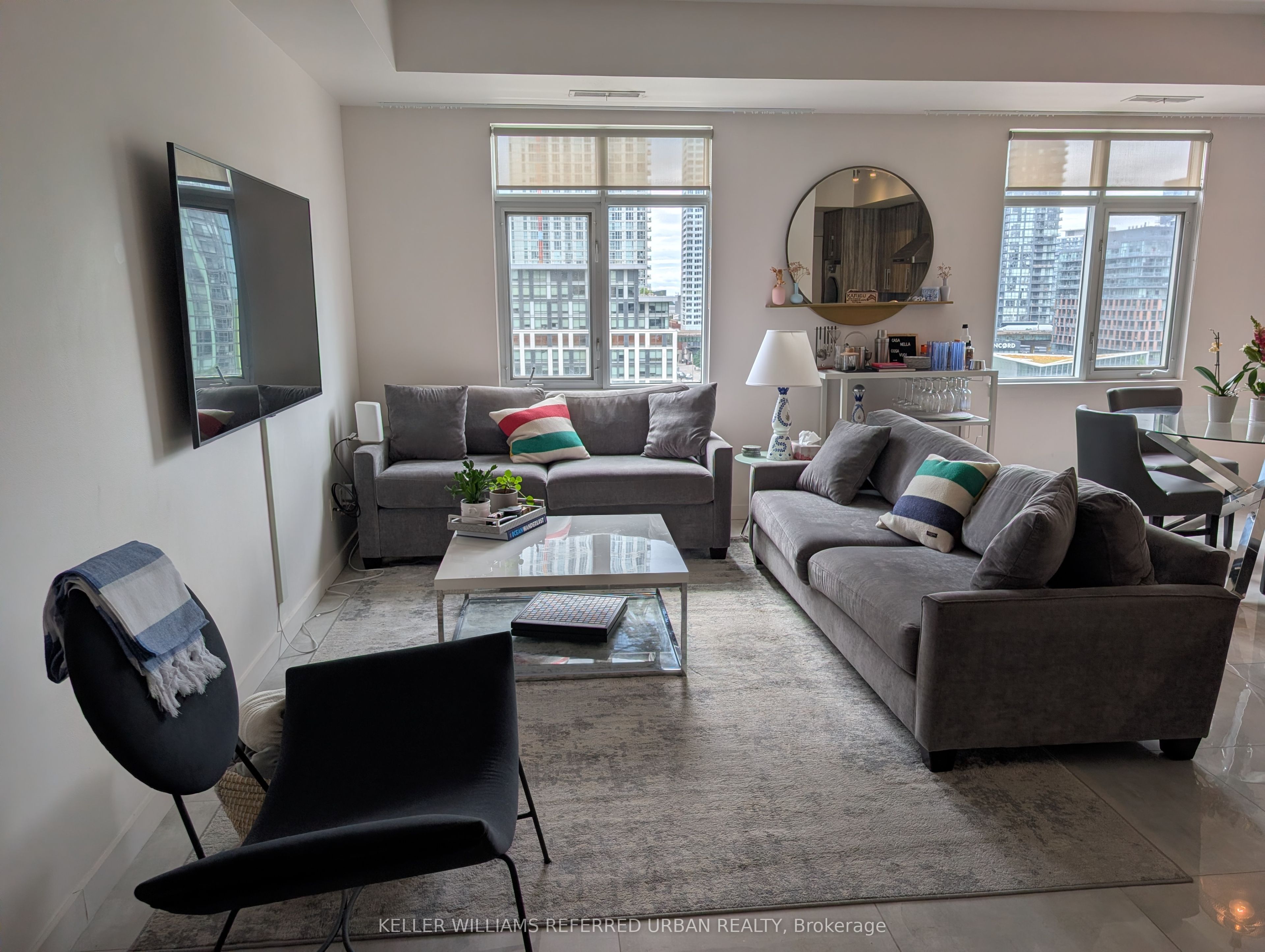 550 Front Street W PH 7, Toronto, ON M5V 3N5