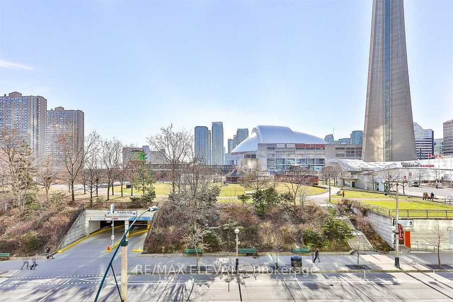 51 Lower Simcoe Street 308, Toronto, ON M5J 3A2 photo 3