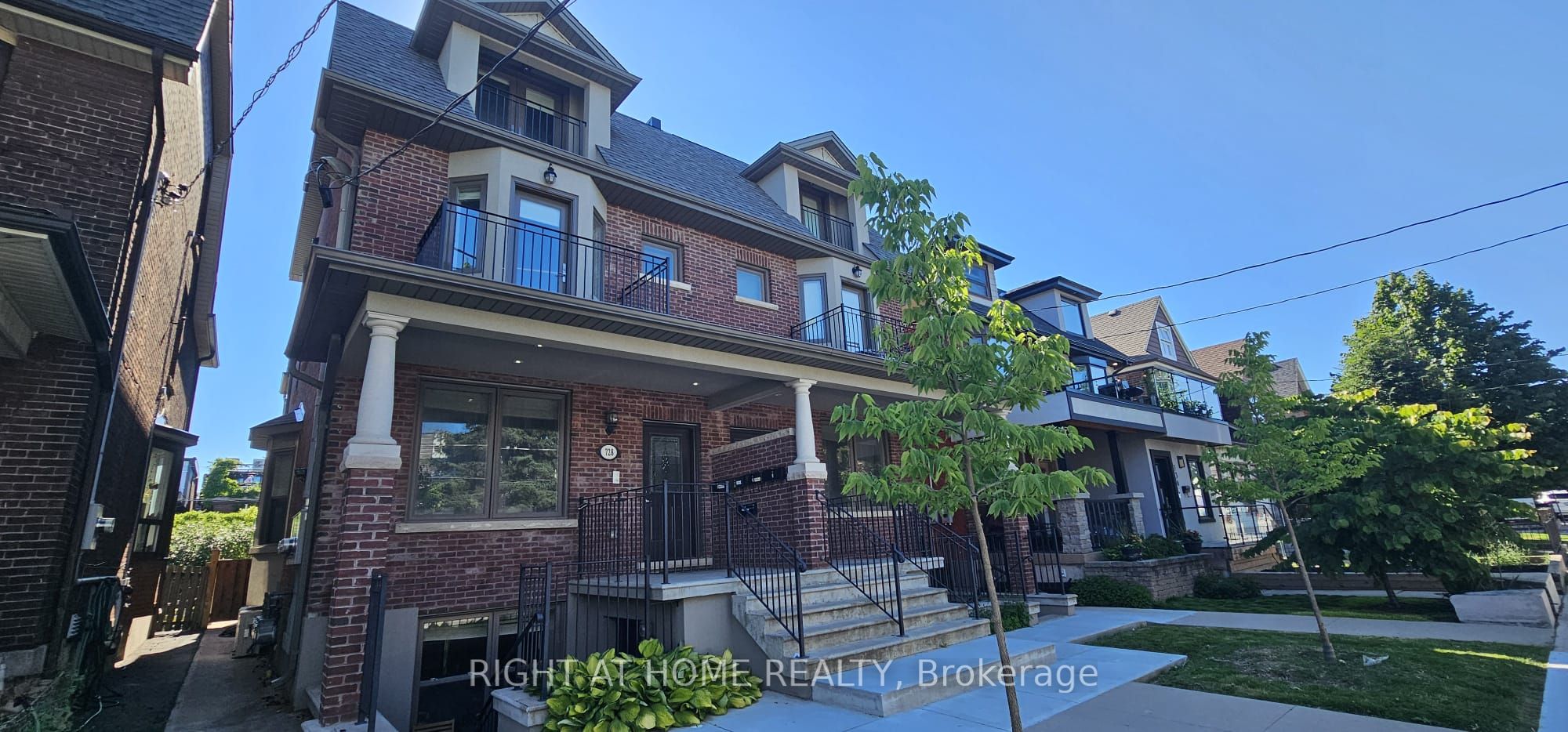 730 Shaw Street, Toronto, ON M6G 3L7 photo 2