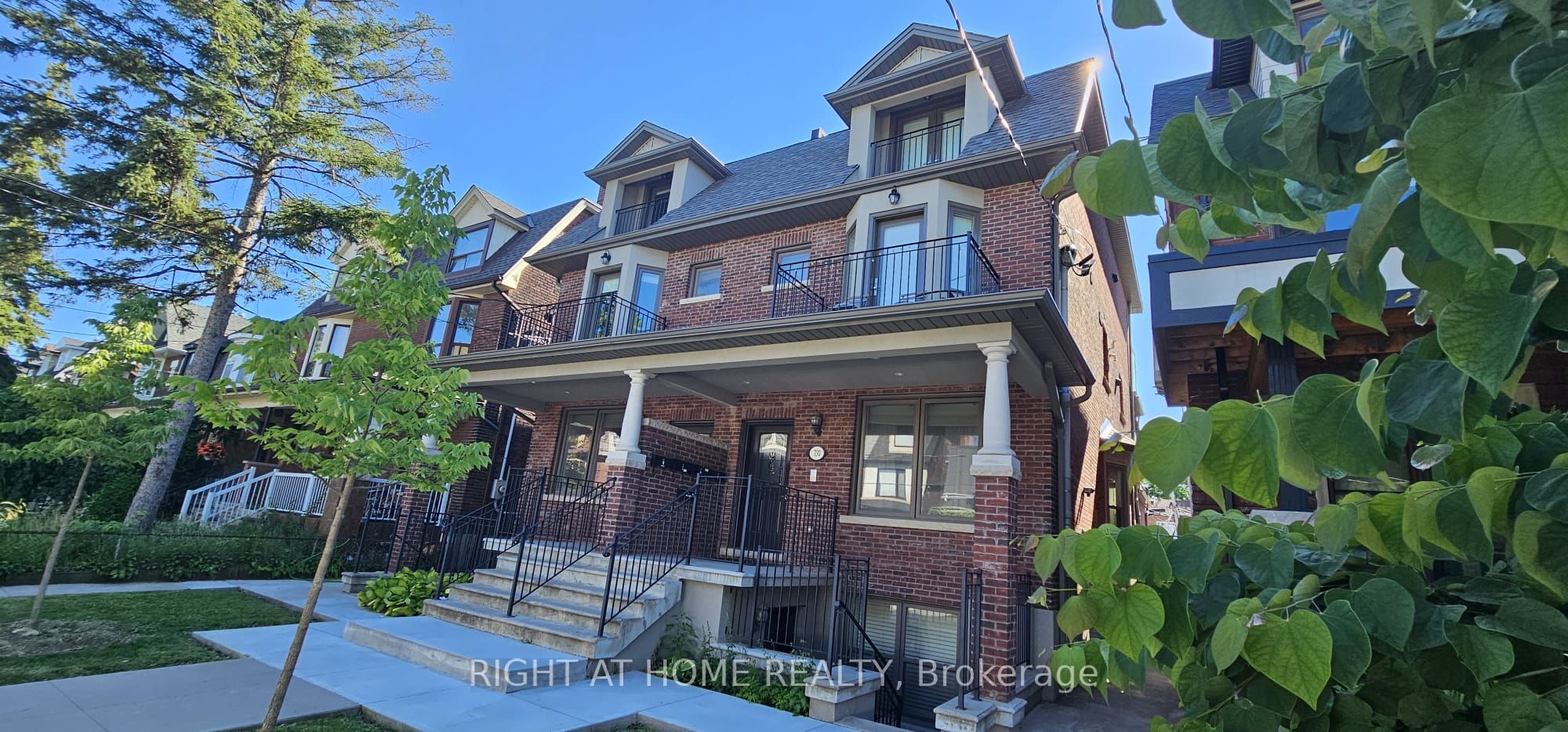 730 Shaw Street, Toronto, ON M6G 3L7 photo 3