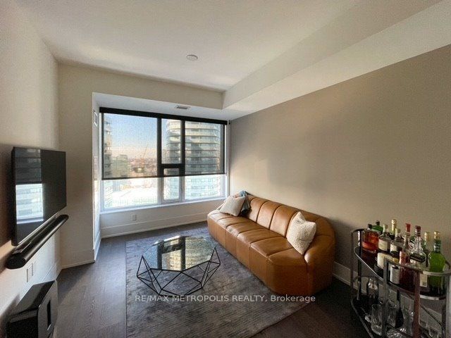 10 York Street 6101, Toronto, ON M5J 2L9