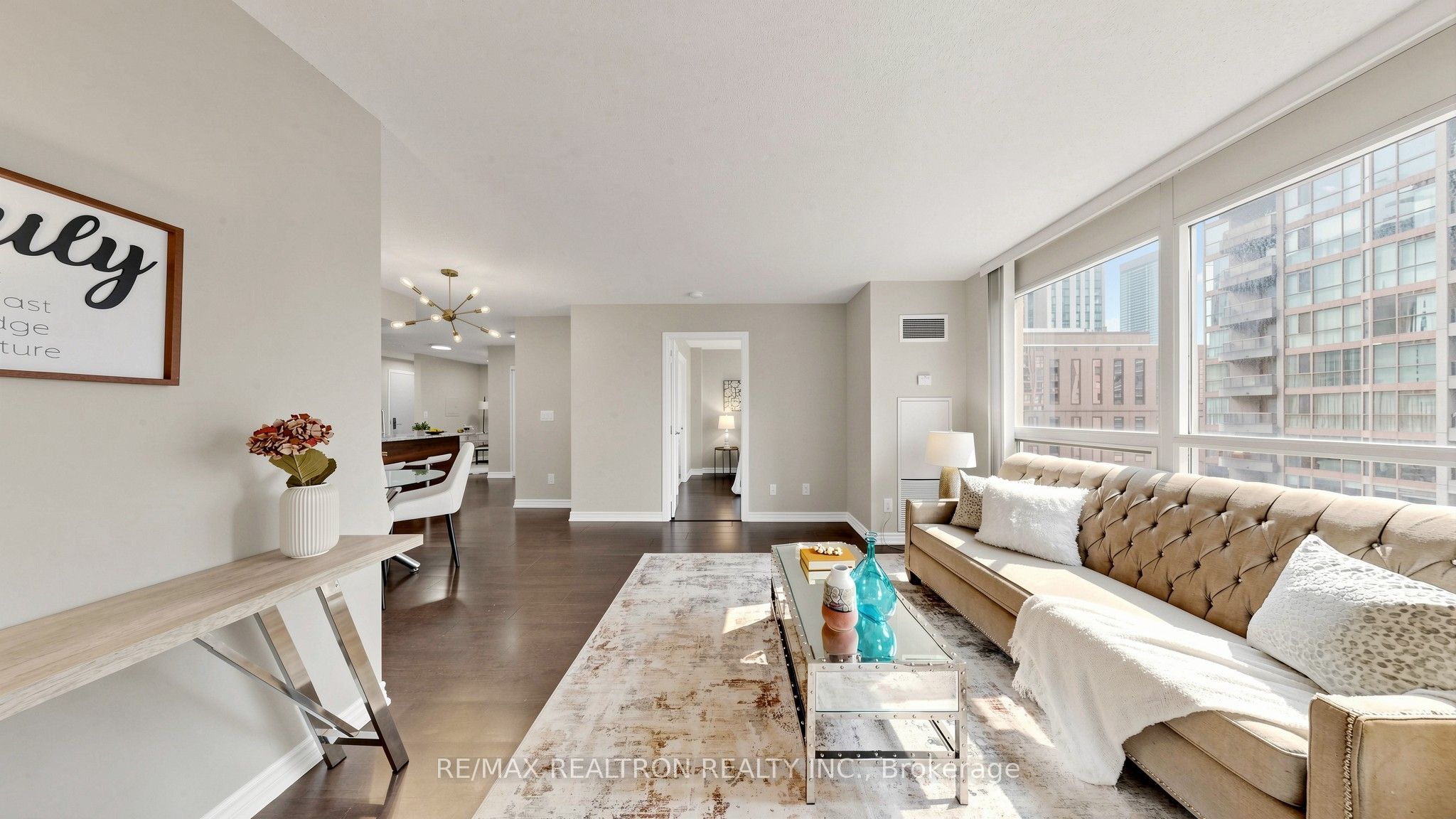 761 Bay Street 1212, Toronto, ON M5G 2R2 photo 5