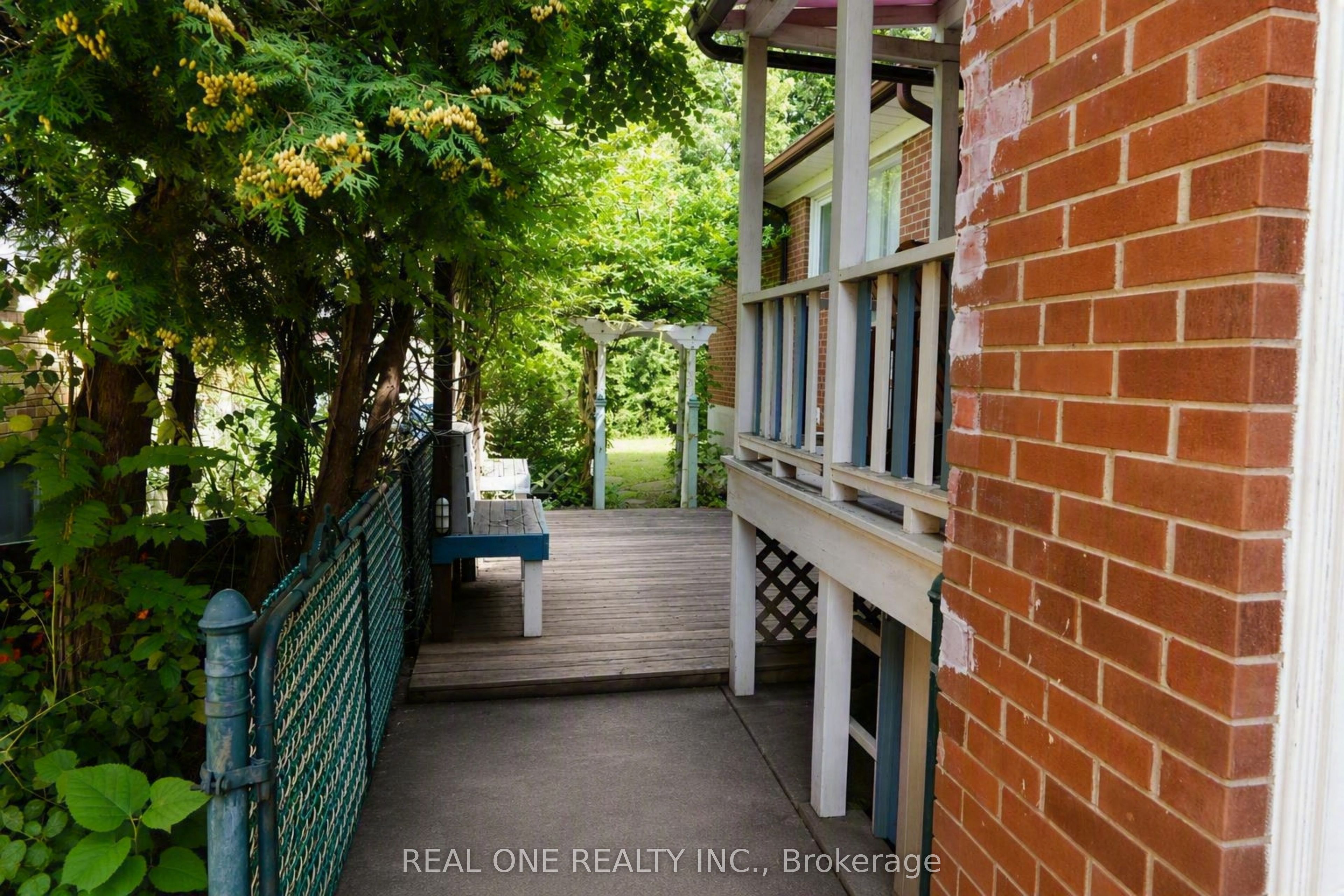 47 Heathview Avenue, Toronto, ON M2K 2C2 photo 2