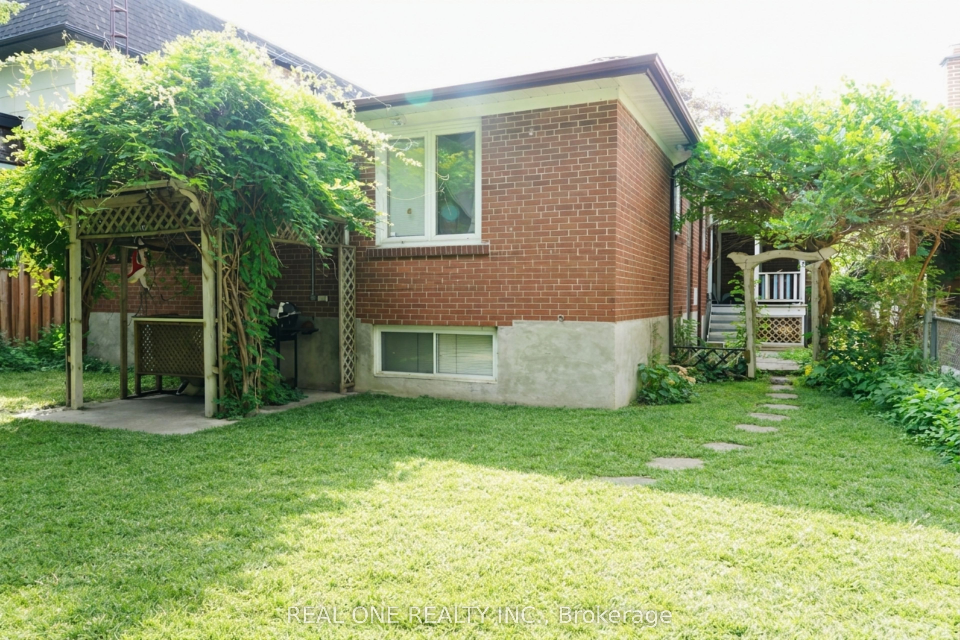 47 Heathview Avenue, Toronto, ON M2K 2C2 photo 4