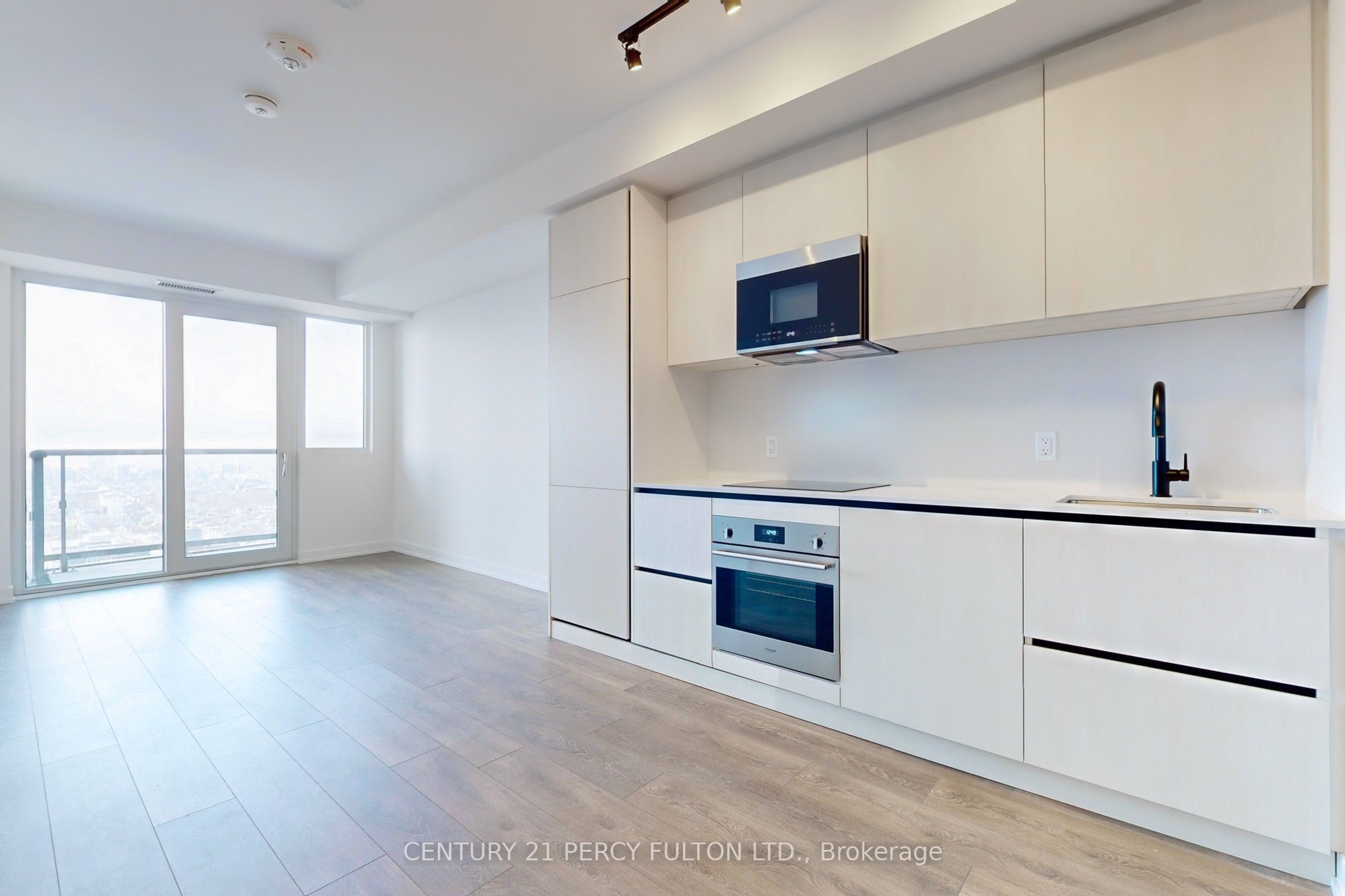 108 Peter Street 4712, Toronto, ON M5V 0W2 photo 3