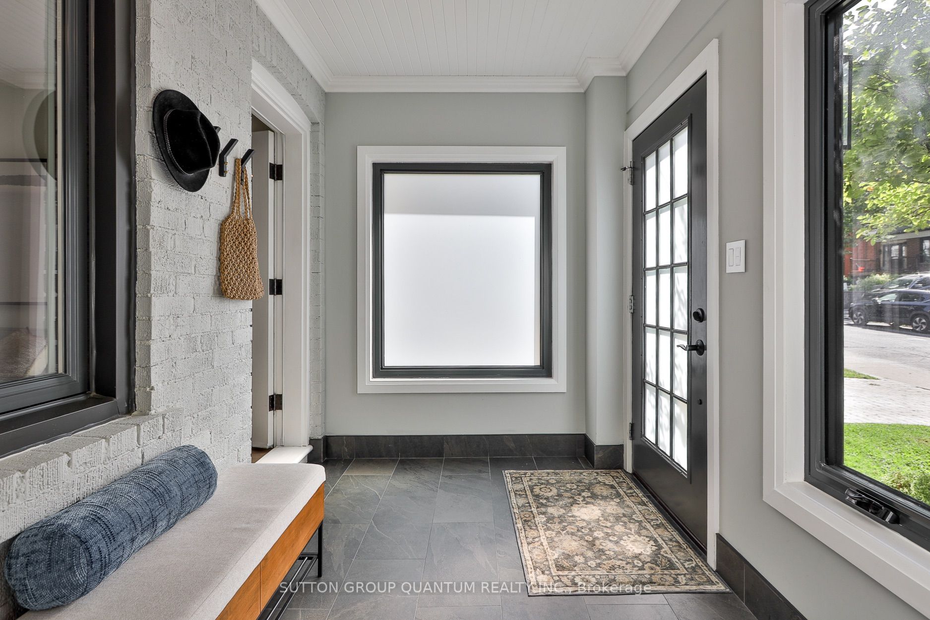 110 Castlefield Avenue, Toronto, ON M4R 1G4 photo 2