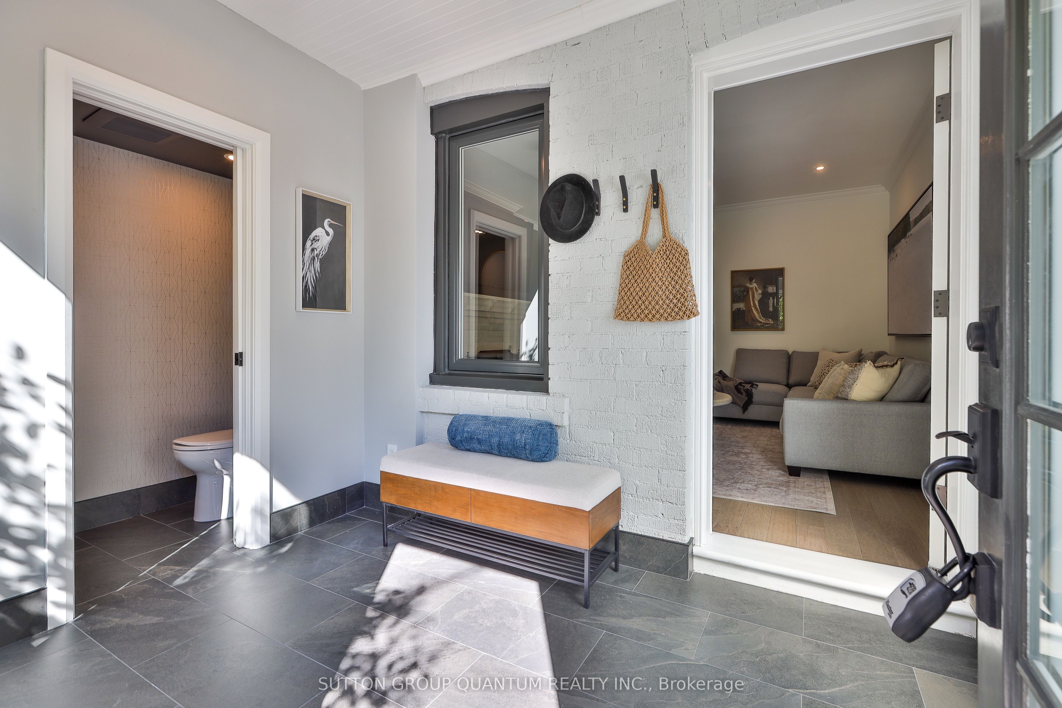 110 Castlefield Avenue, Toronto, ON M4R 1G4 photo 3