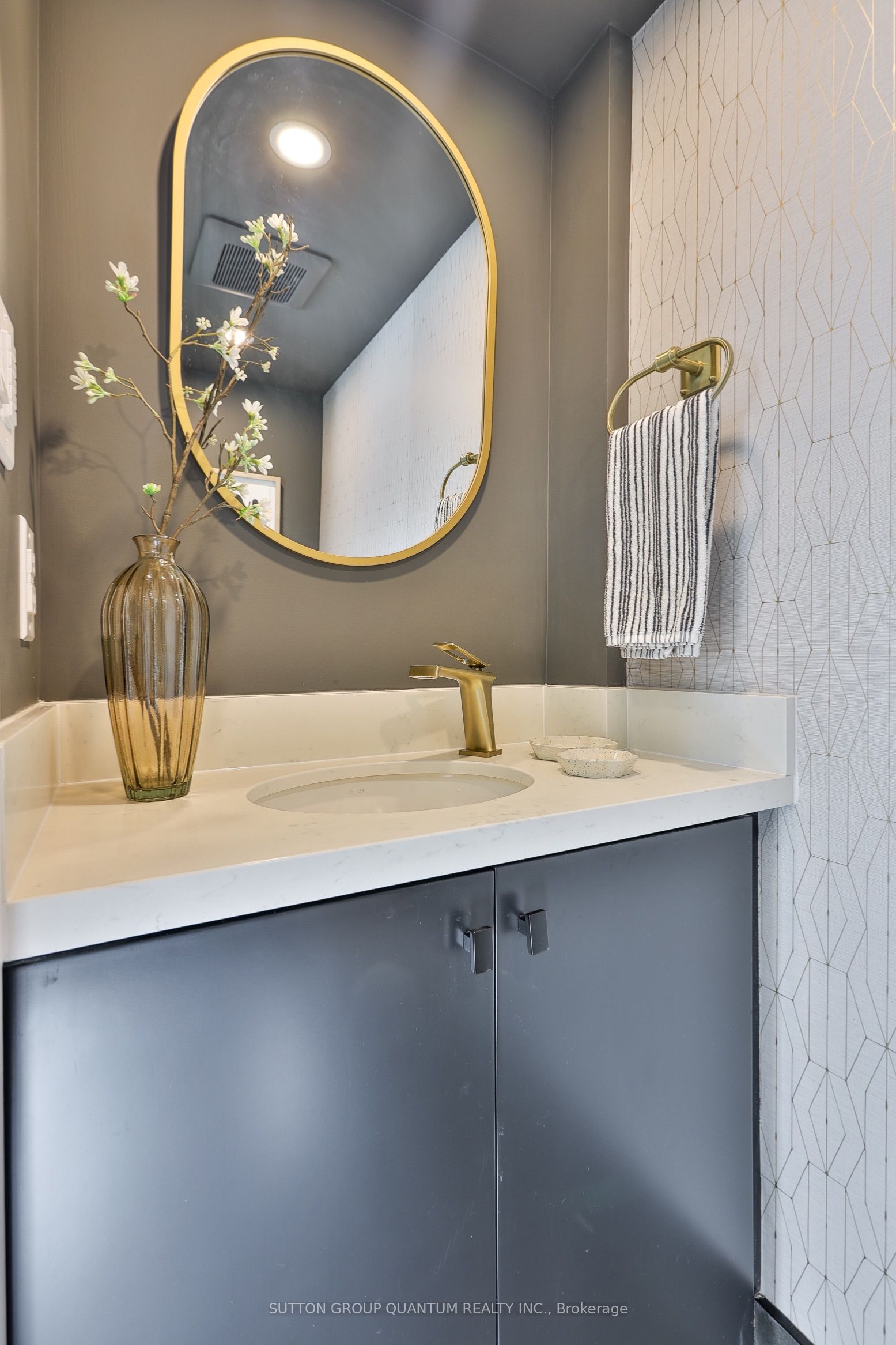 110 Castlefield Avenue, Toronto, ON M4R 1G4 photo 4