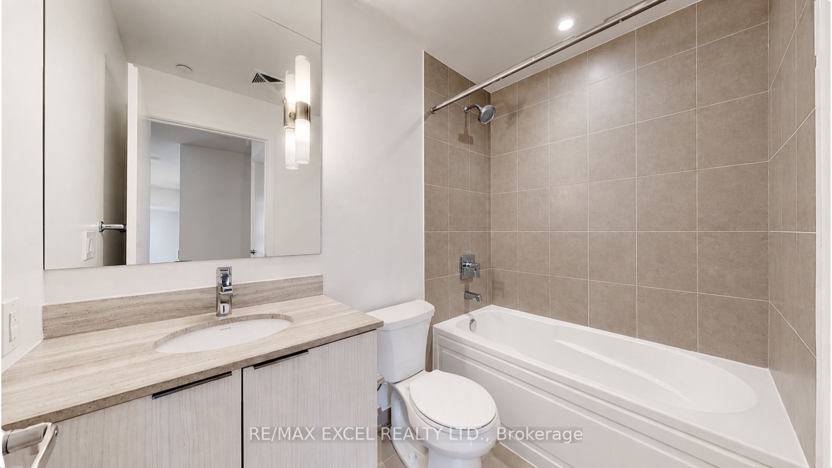 955 Bay Street 328, Toronto, ON M5S 0C6 photo 4