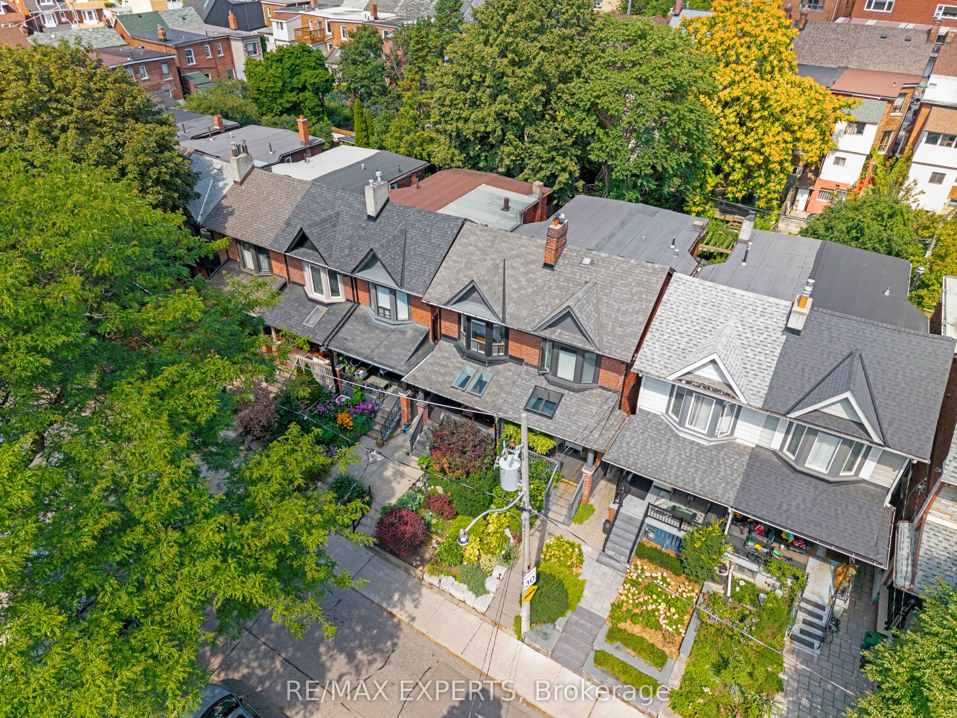 54 Marchmount Road, Toronto, ON M6G 2A9 photo 2