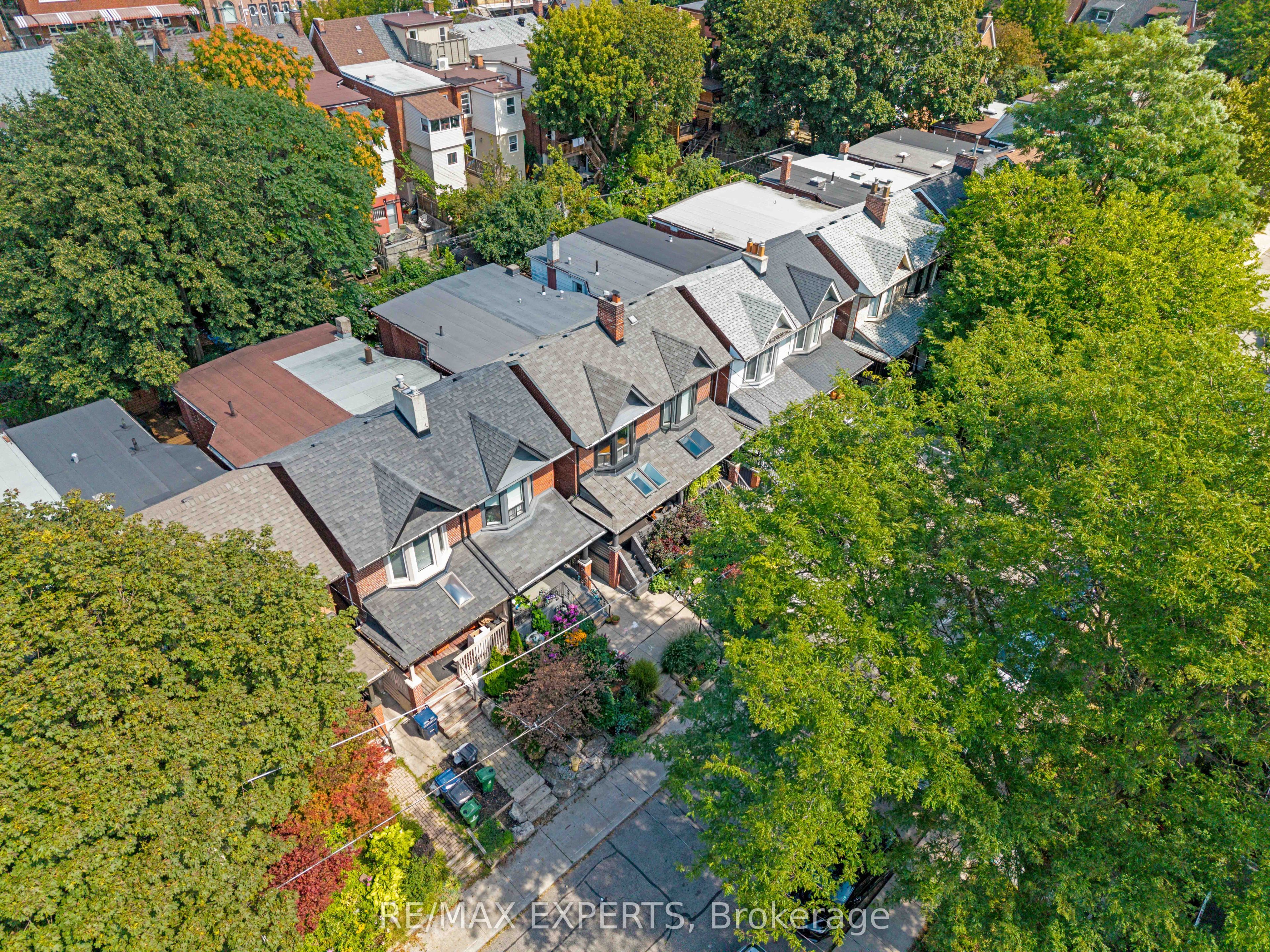 54 Marchmount Road, Toronto, ON M6G 2A9 photo 3