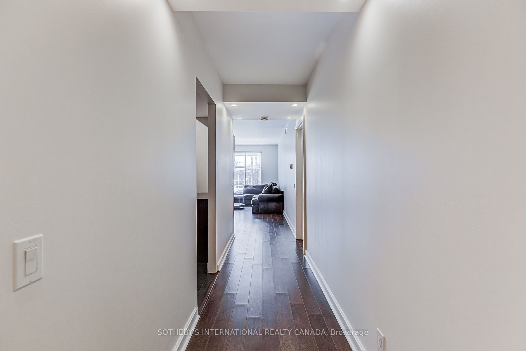 480 Queens Quay W 205, Toronto, ON M5V 2Y5 photo 2